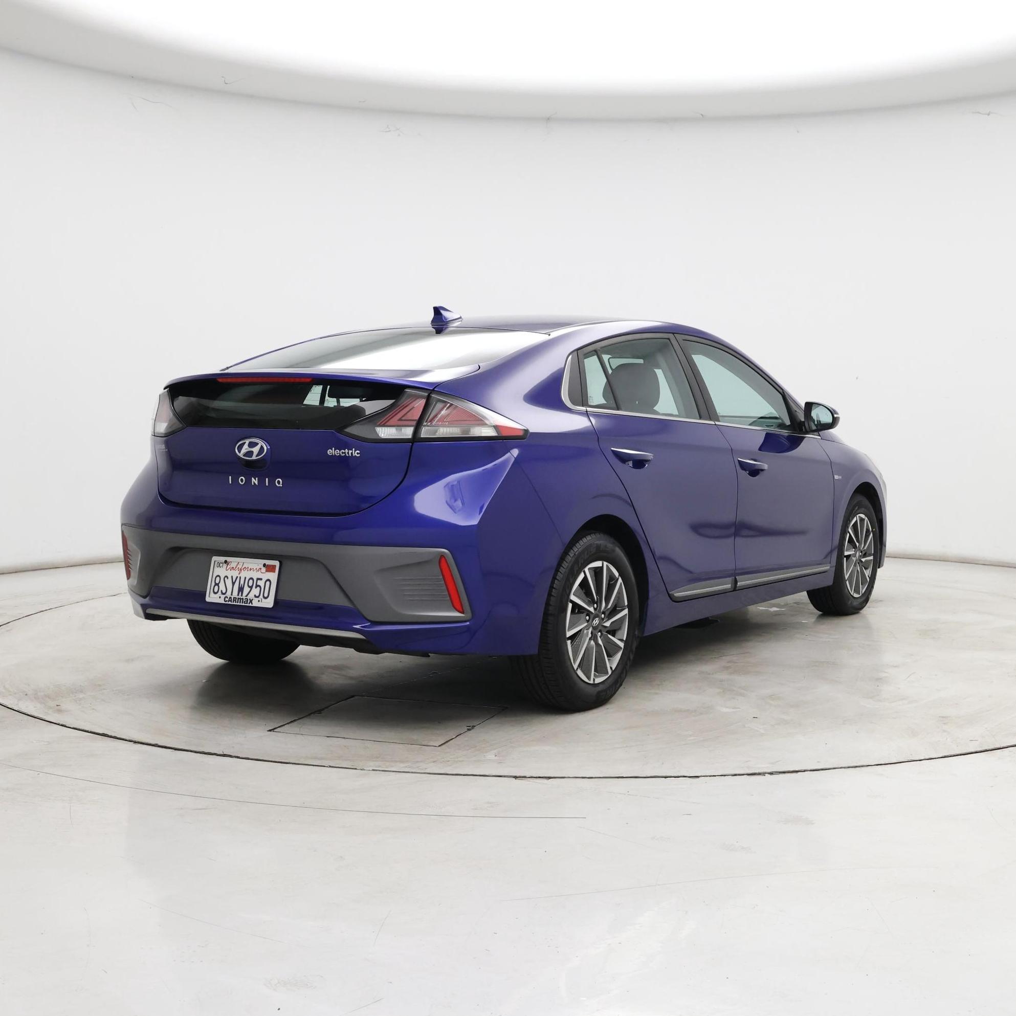 Thumbnail: 2020 Hyundai Ioniq - 8