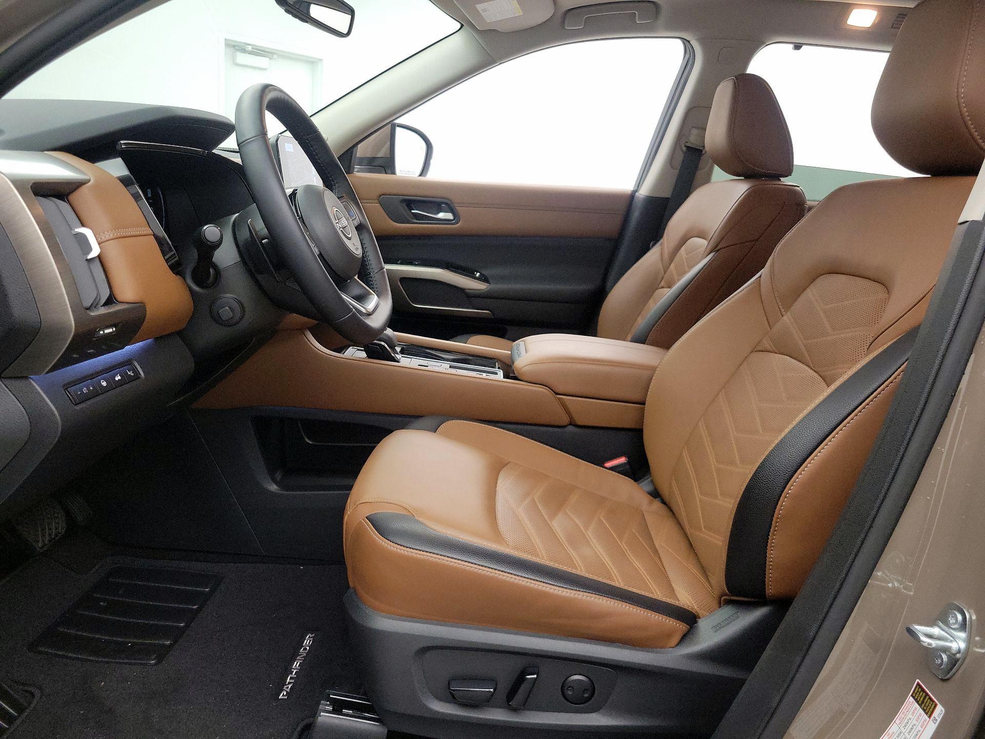 Thumbnail: 2024 Nissan Pathfinder - 11