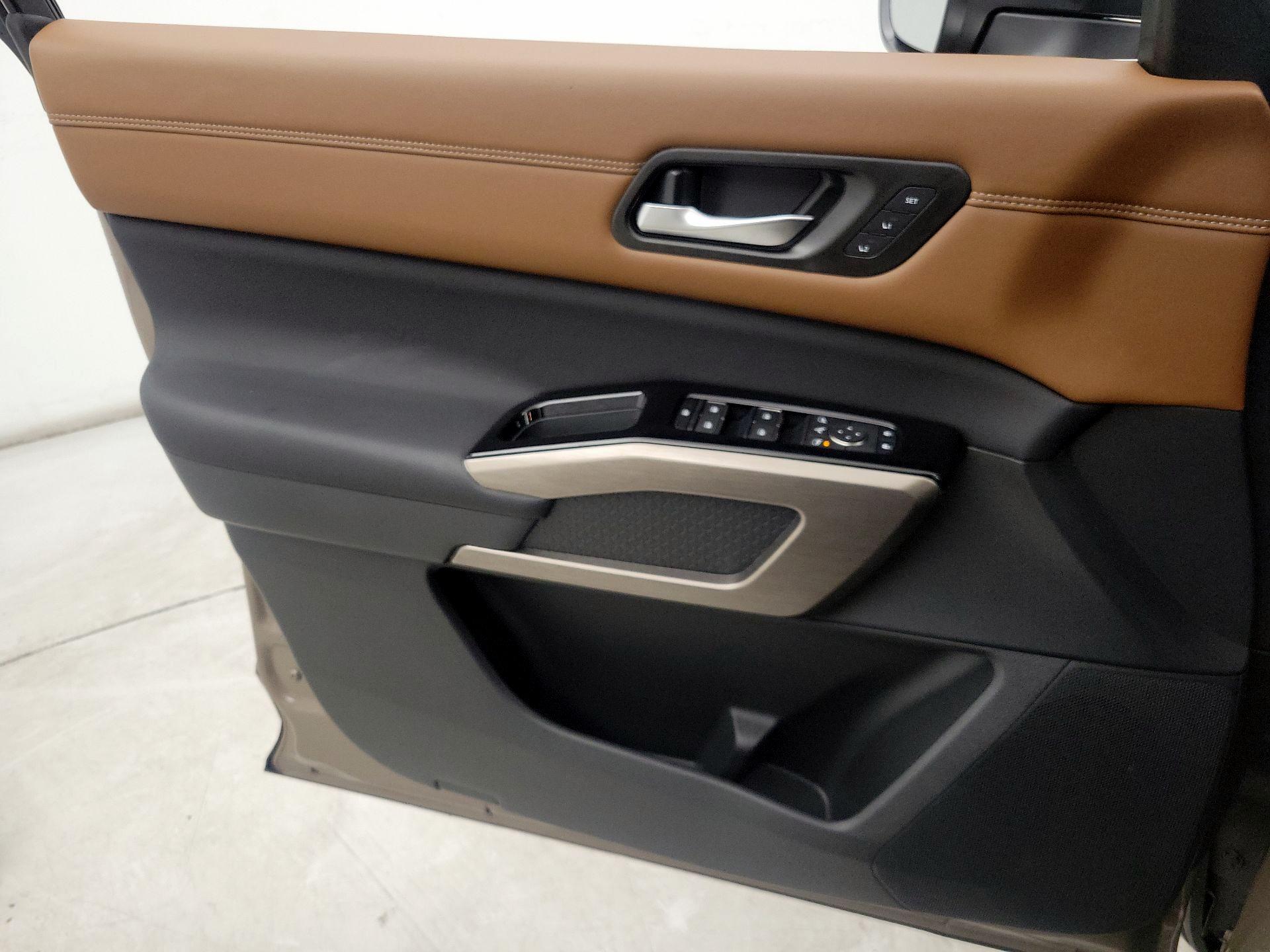 Thumbnail: 2024 Nissan Pathfinder - 12