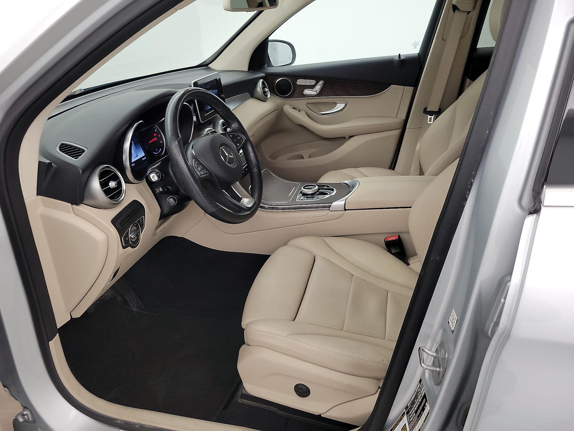 Thumbnail: 2019 Mercedes-Benz GLC - 11