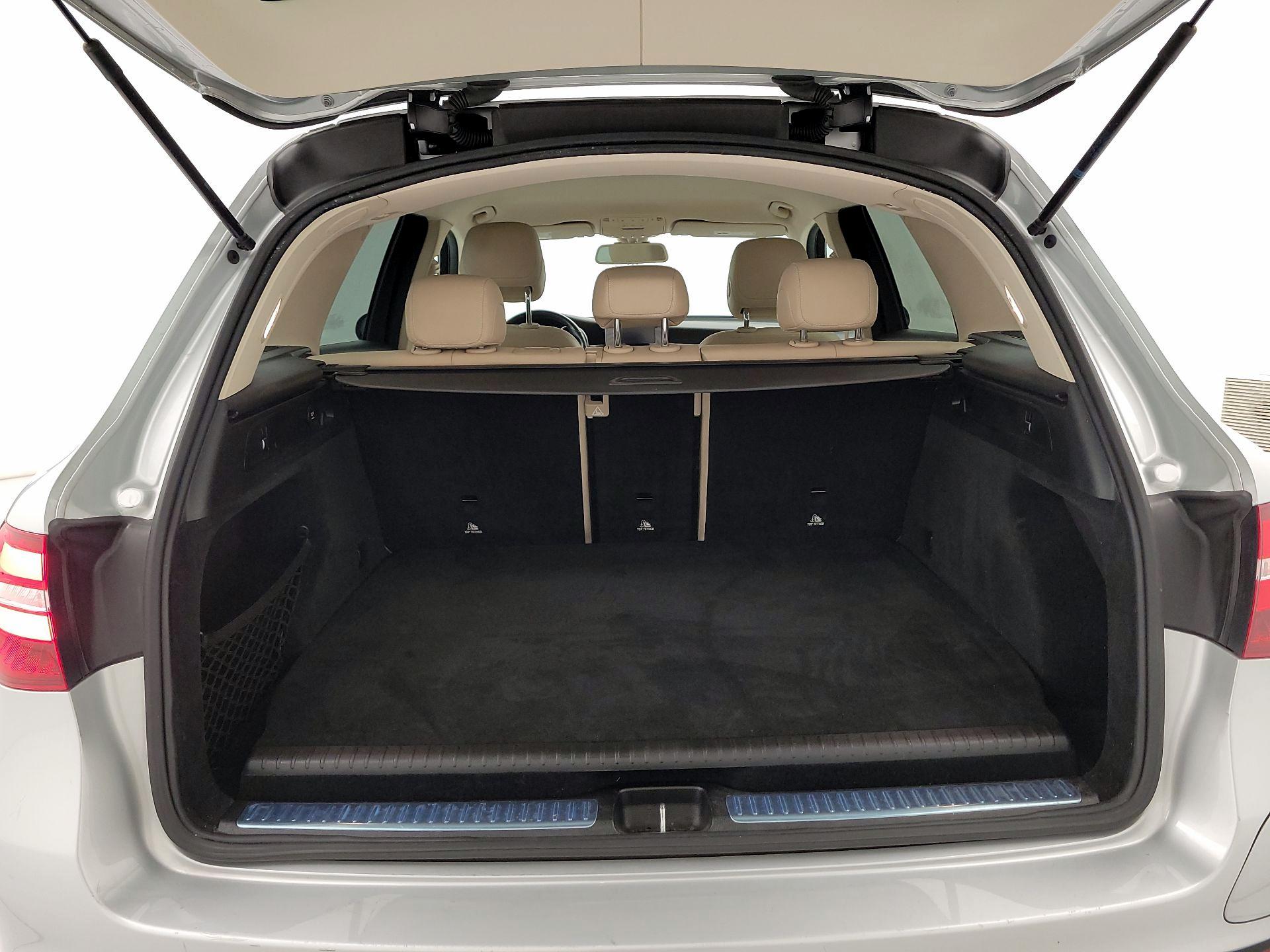 Thumbnail: 2019 Mercedes-Benz GLC - 20