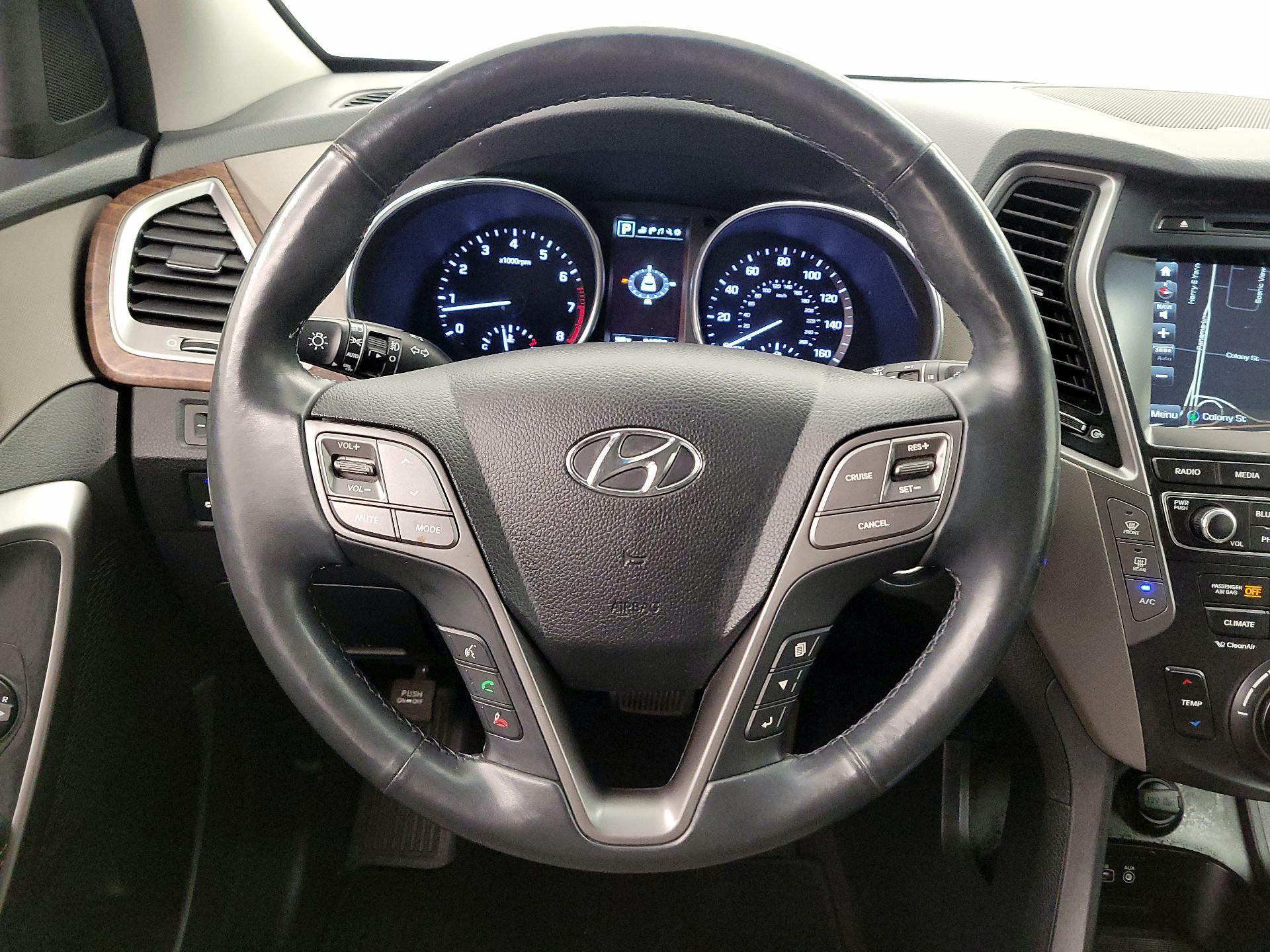 Thumbnail: 2017 Hyundai Santa Fe - 10
