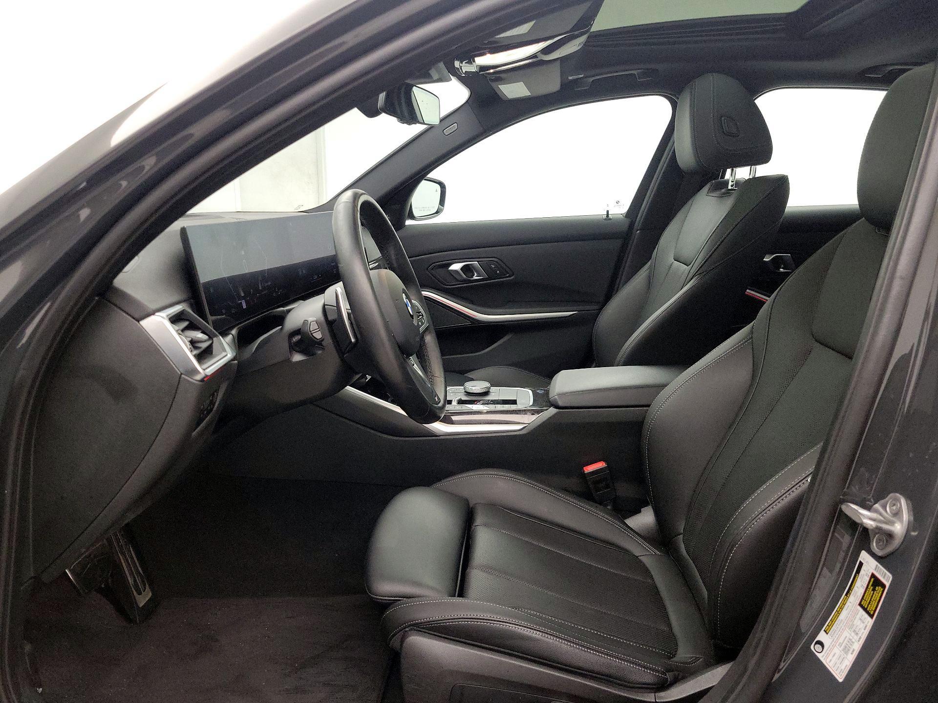 Thumbnail: 2024 BMW 3 Series - 11