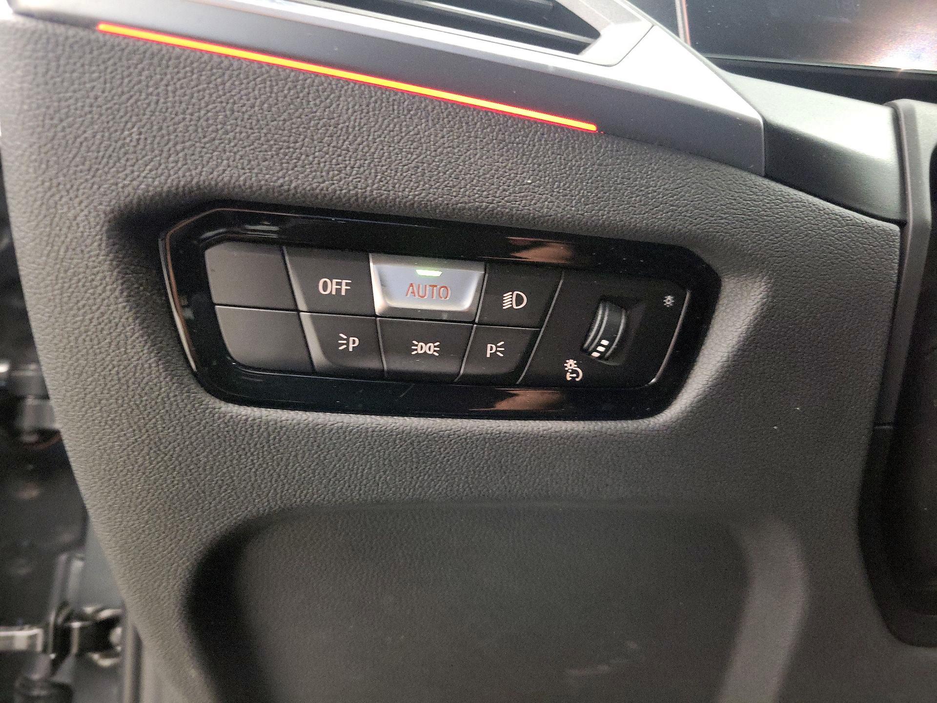 Thumbnail: 2024 BMW 3 Series - 13