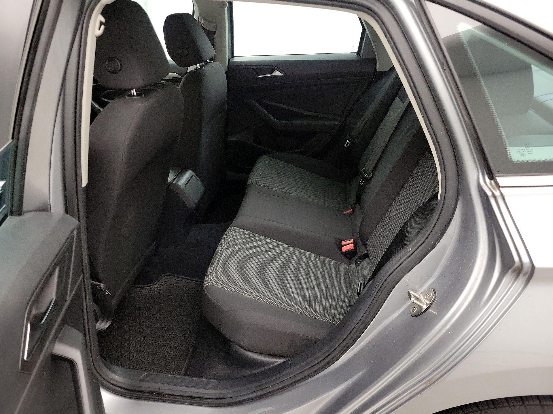 Thumbnail: 2021 Volkswagen Jetta - 18