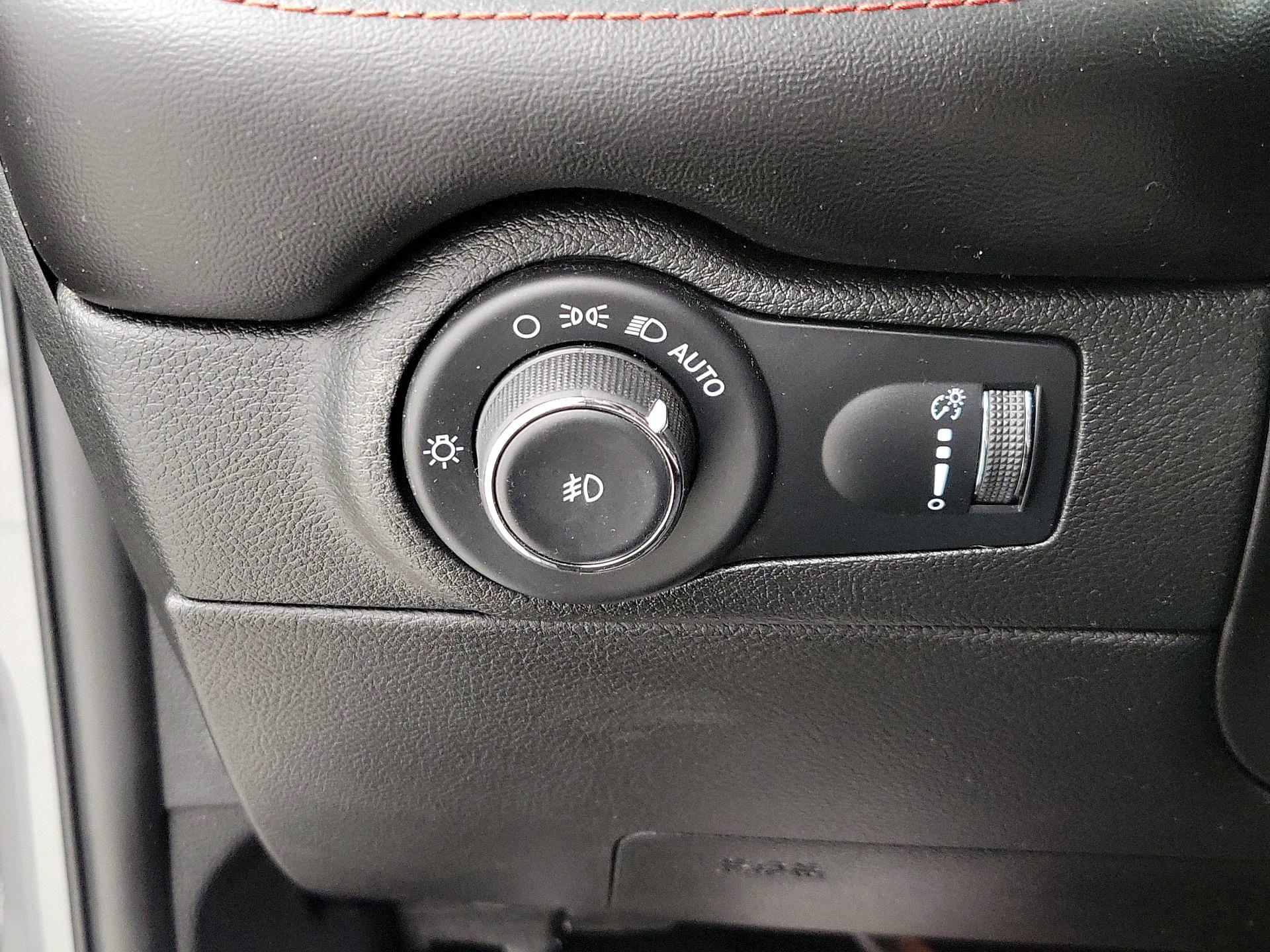 Thumbnail: 2023 Dodge Durango - 13