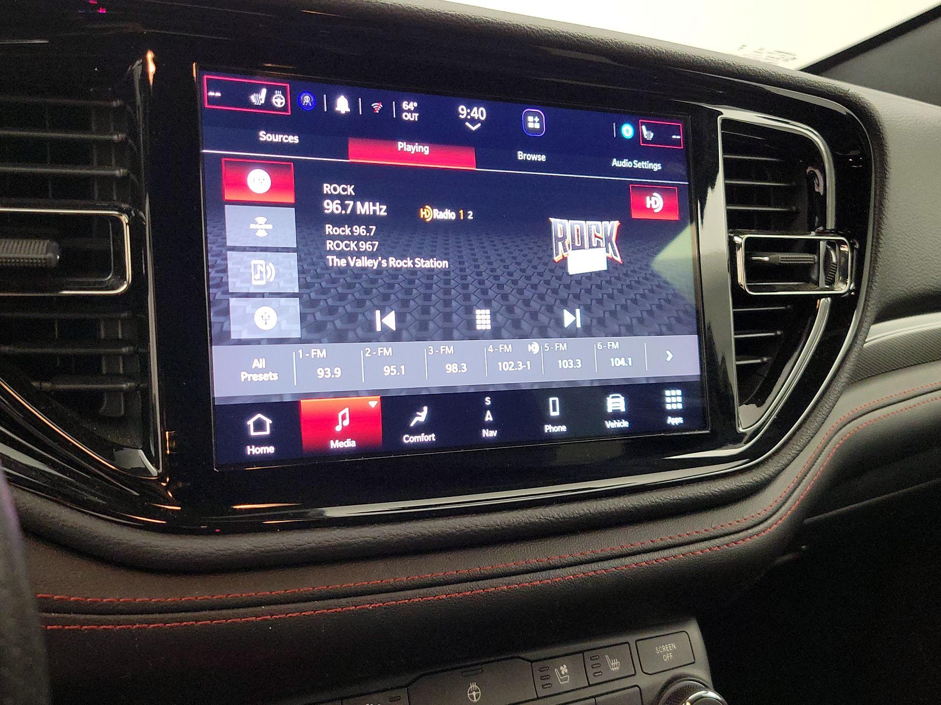 Thumbnail: 2023 Dodge Durango - 16