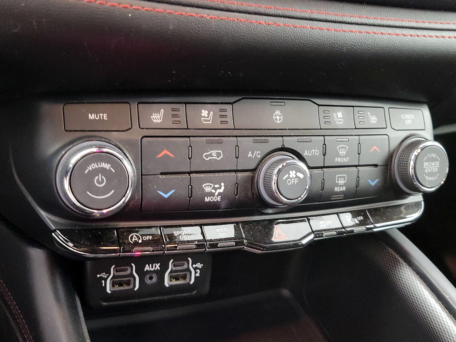 Thumbnail: 2023 Dodge Durango - 17