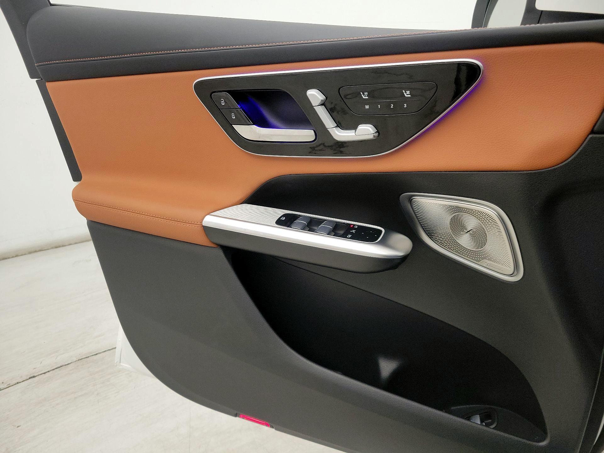 Thumbnail: 2024 Mercedes-Benz GLC - 12