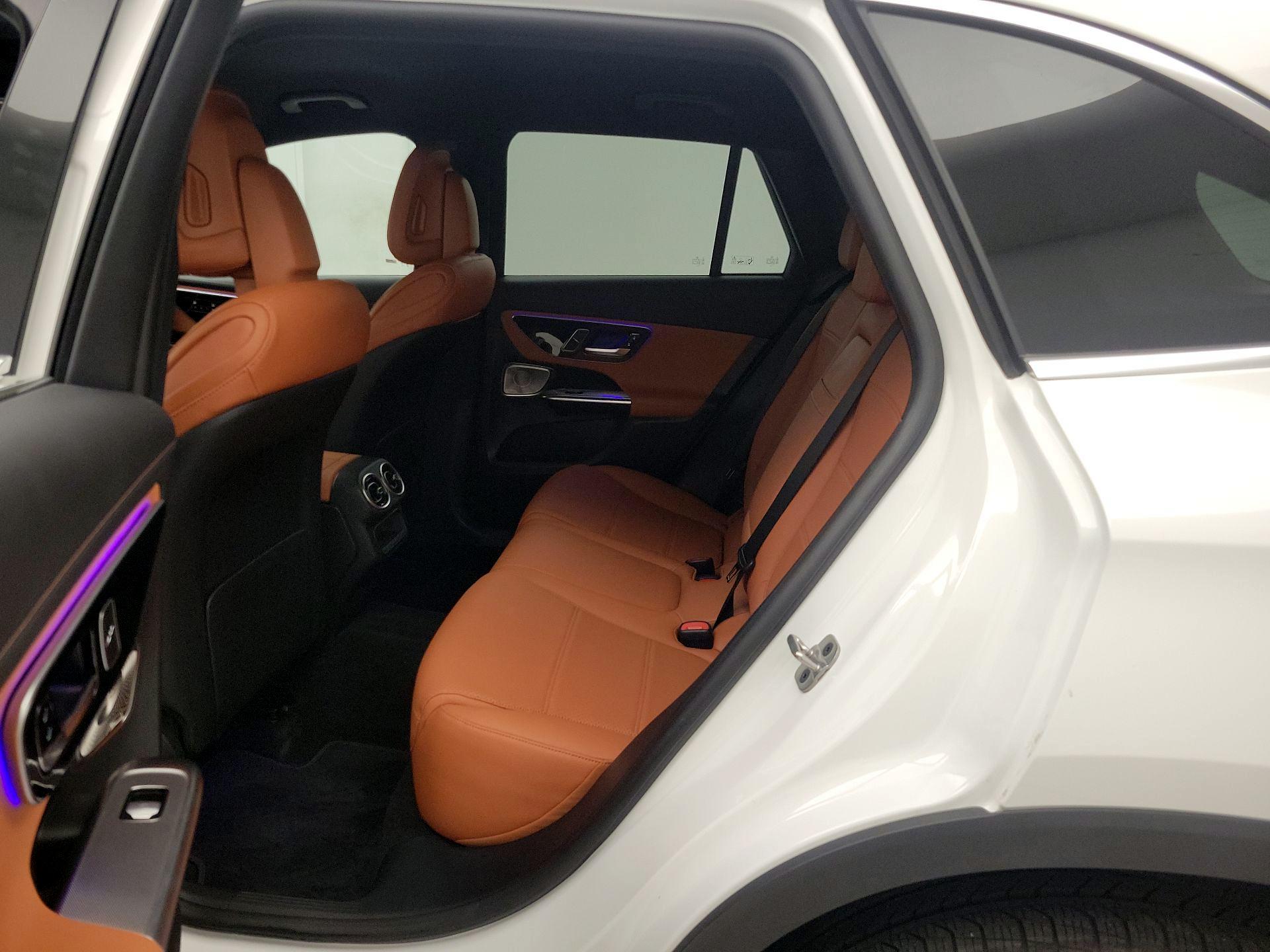 Thumbnail: 2024 Mercedes-Benz GLC - 19