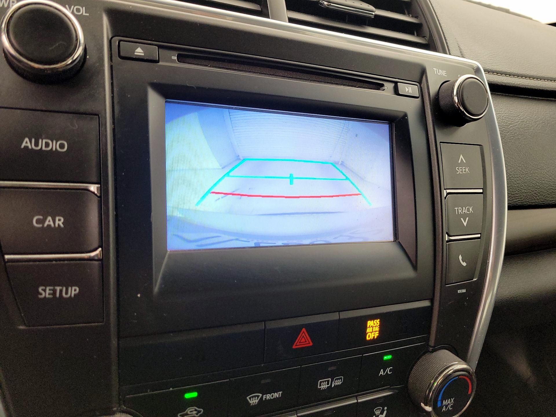 Thumbnail: 2015 Toyota Camry - 14