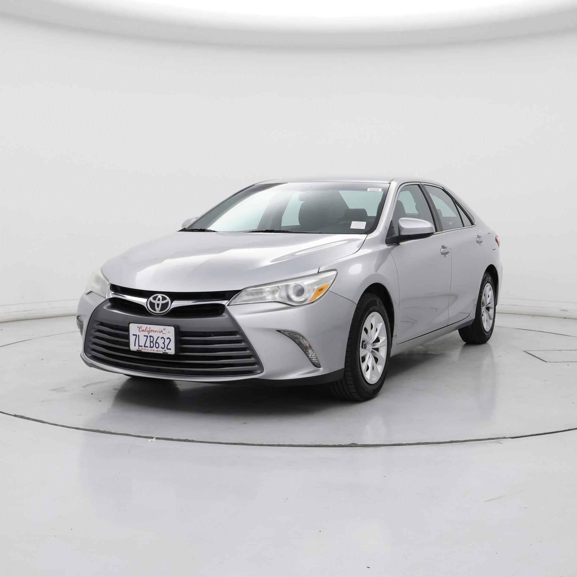 Thumbnail: 2015 Toyota Camry - 4