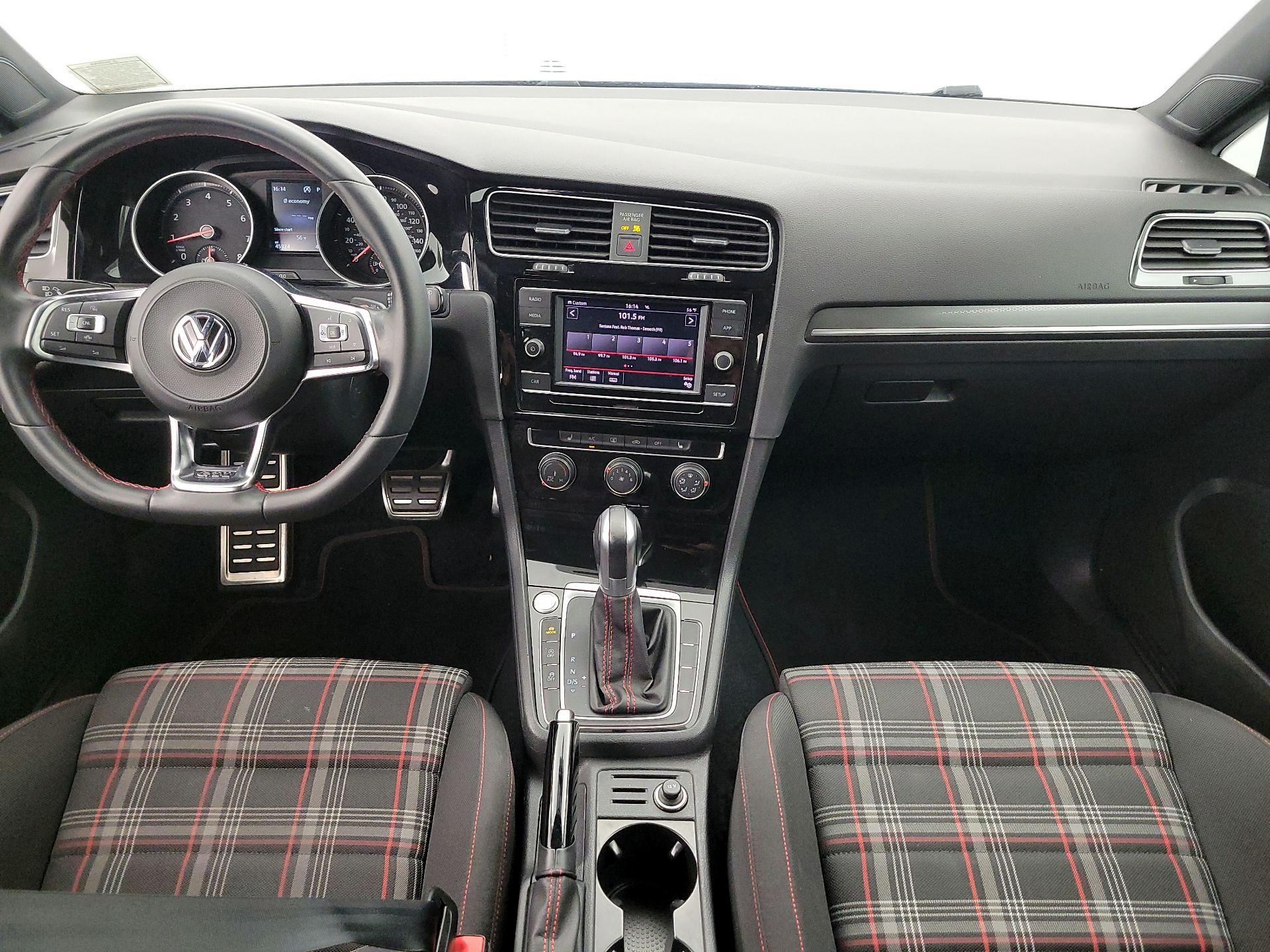 Thumbnail: 2019 Volkswagen Golf - 9