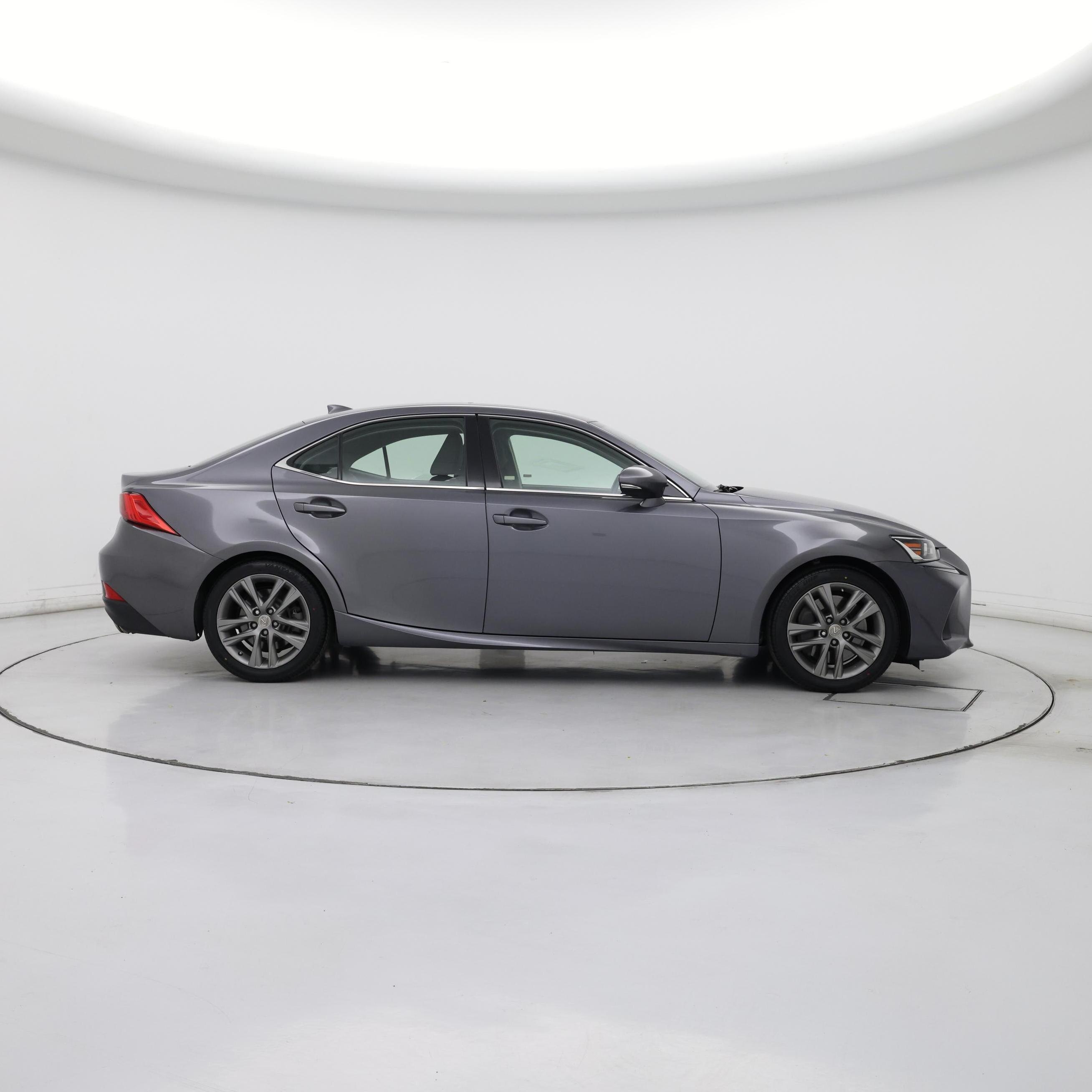 Thumbnail: 2019 Lexus IS - 7