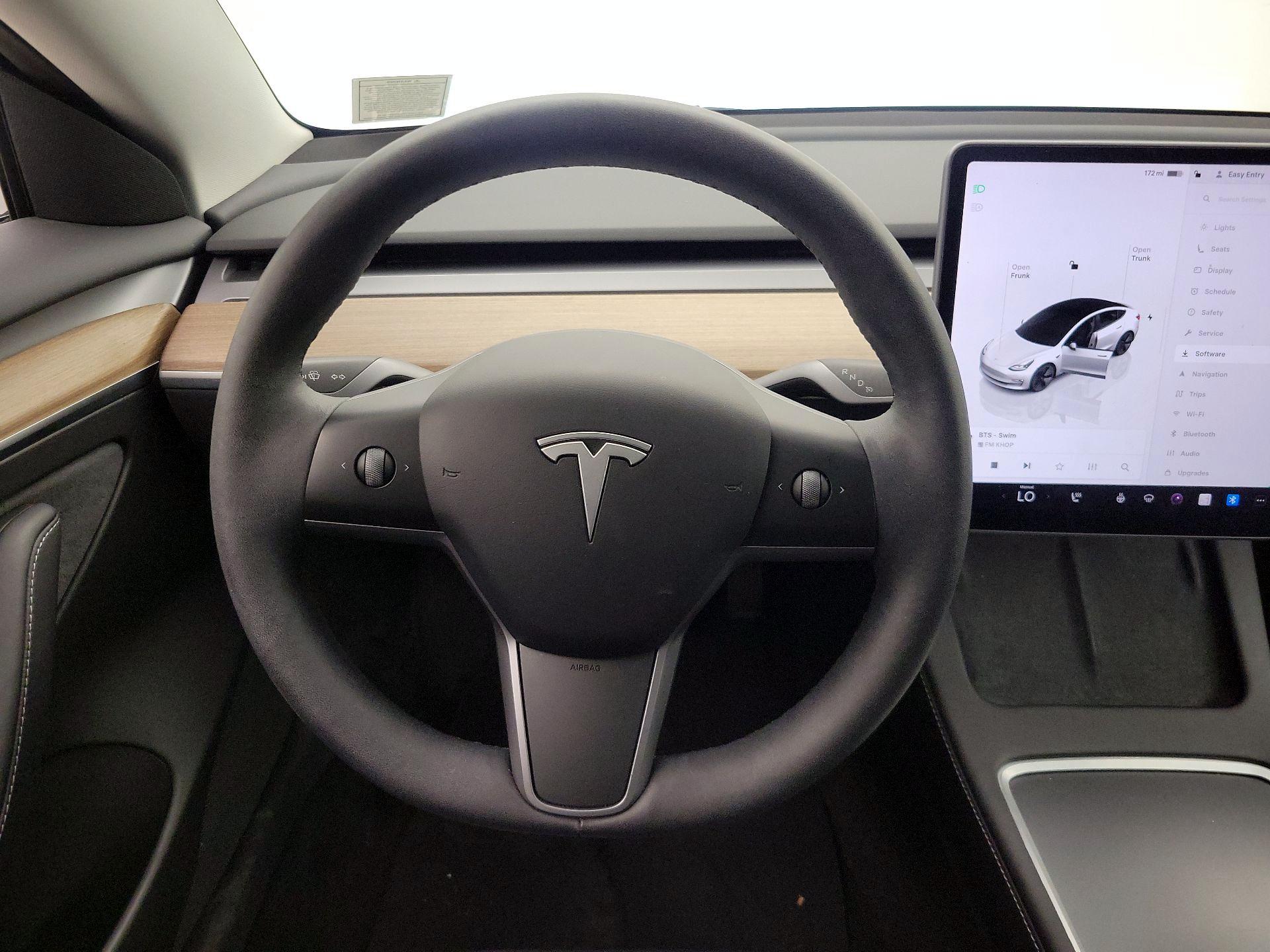 Thumbnail: 2023 Tesla Model 3 - 10