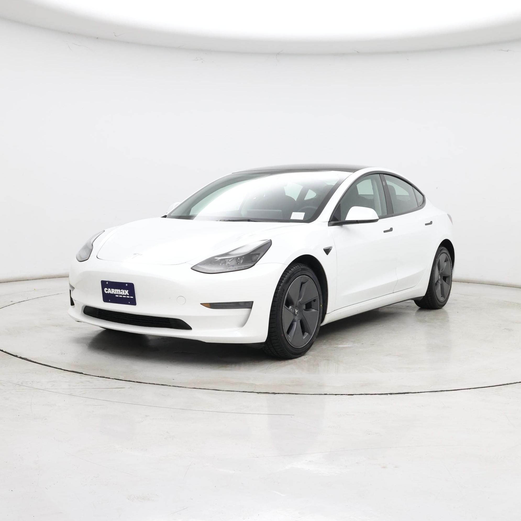 Thumbnail: 2023 Tesla Model 3 - 4
