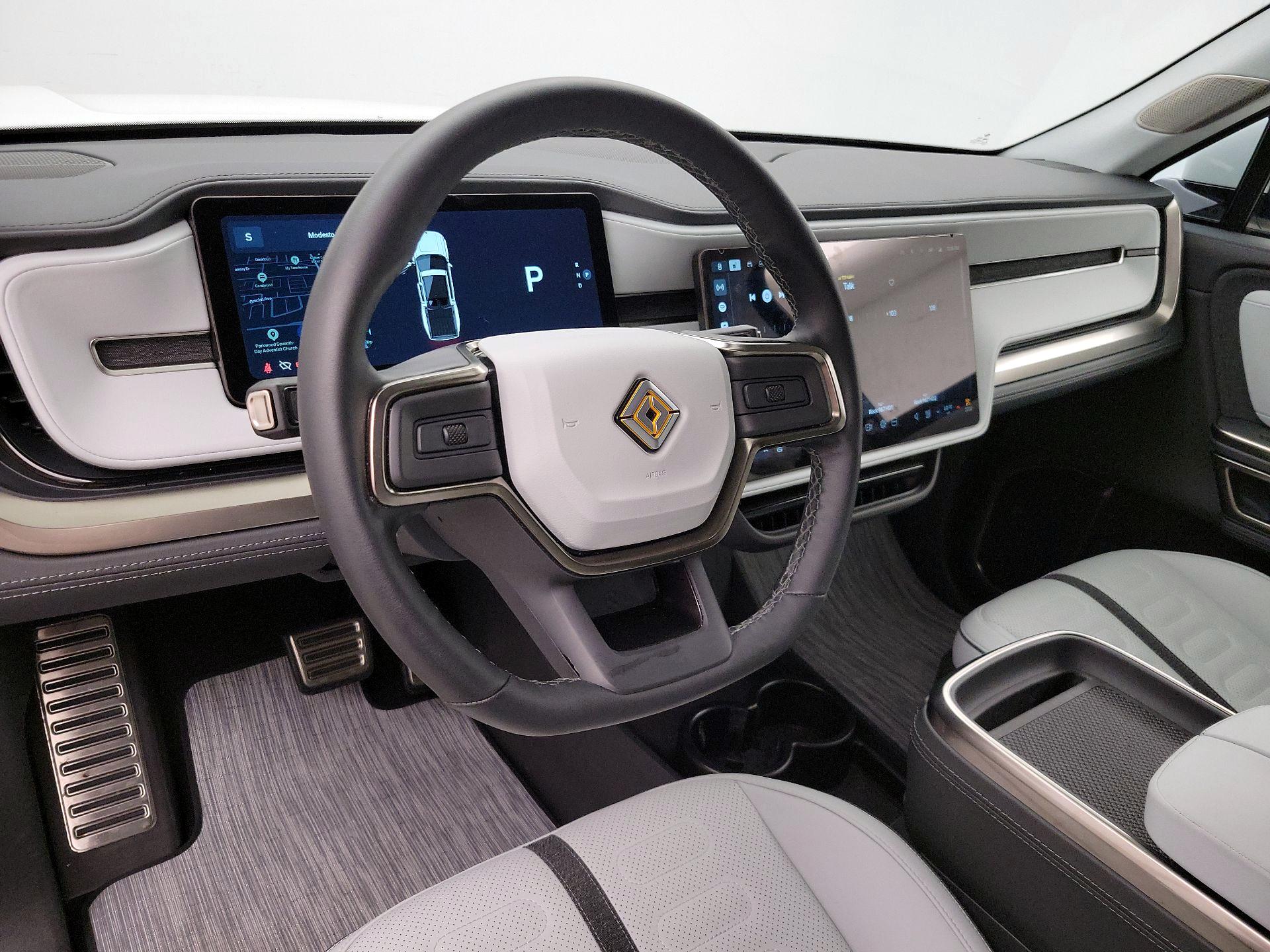 Thumbnail: 2023 Rivian R1T - 9
