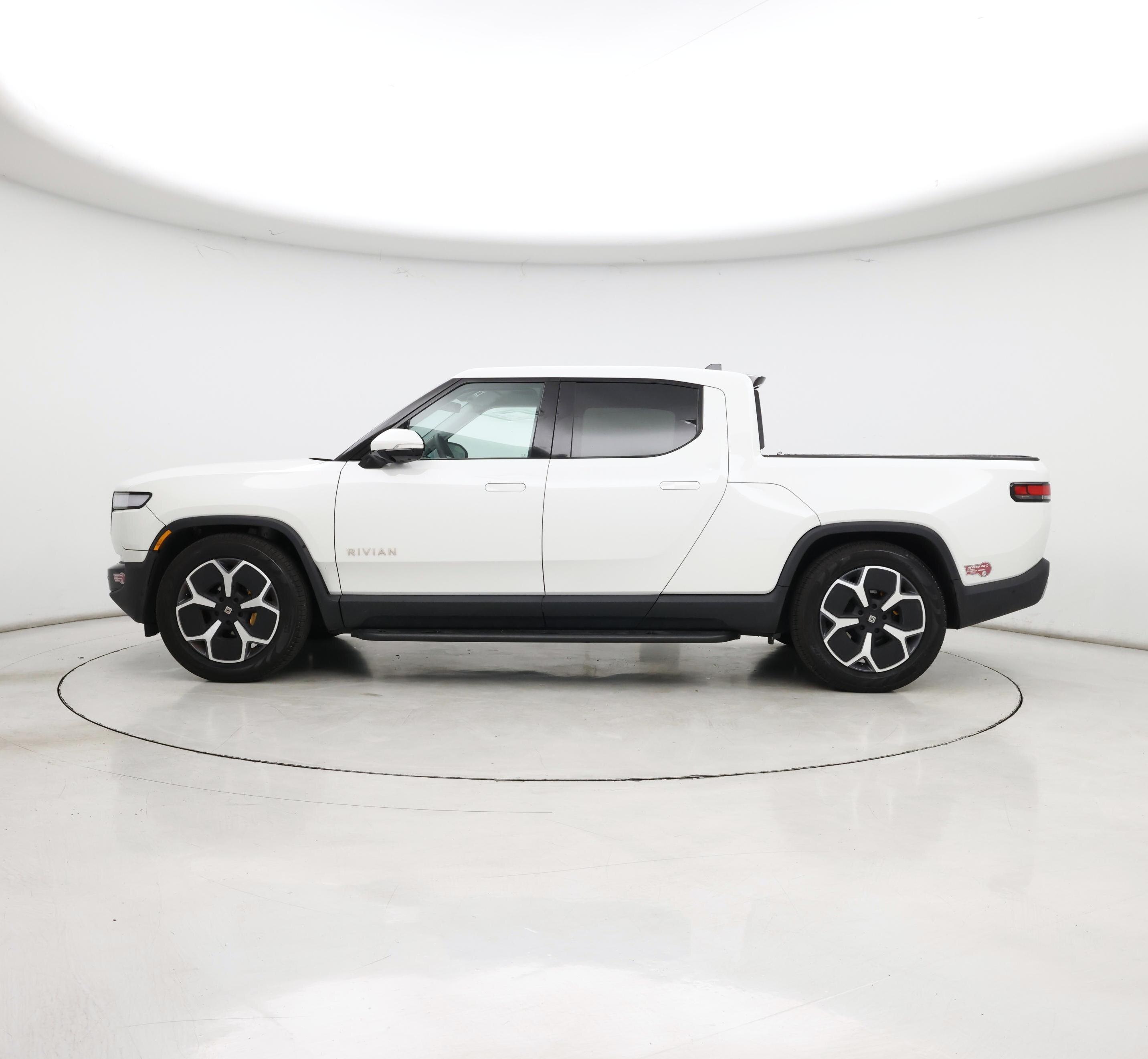 Thumbnail: 2023 Rivian R1T - 3