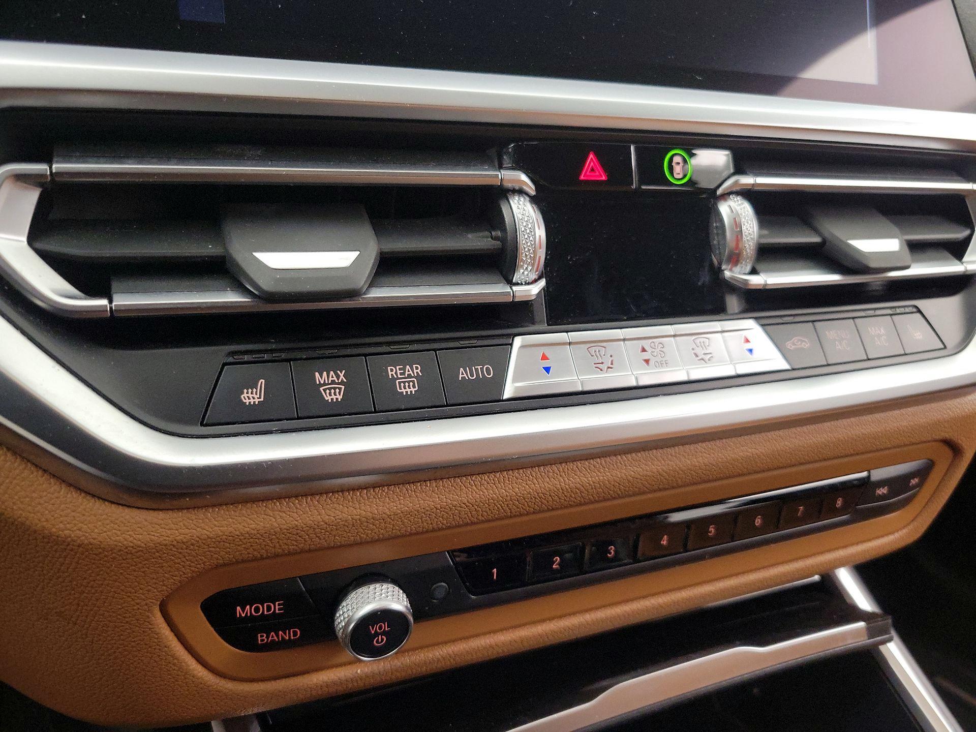 Thumbnail: 2022 BMW 3 Series - 17