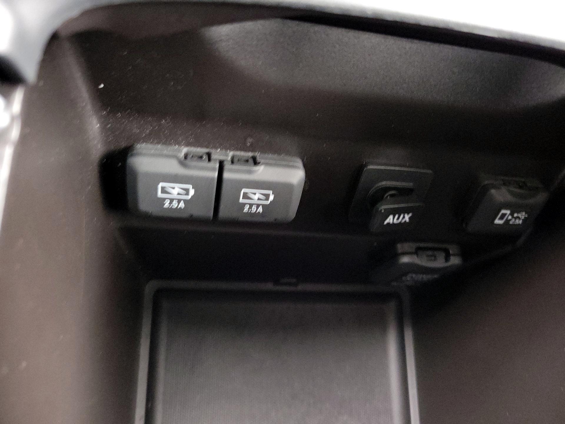 Thumbnail: 2020 Acura MDX - 18