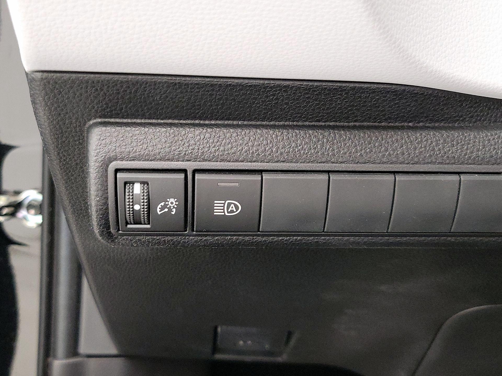 Thumbnail: 2022 Toyota Corolla - 13