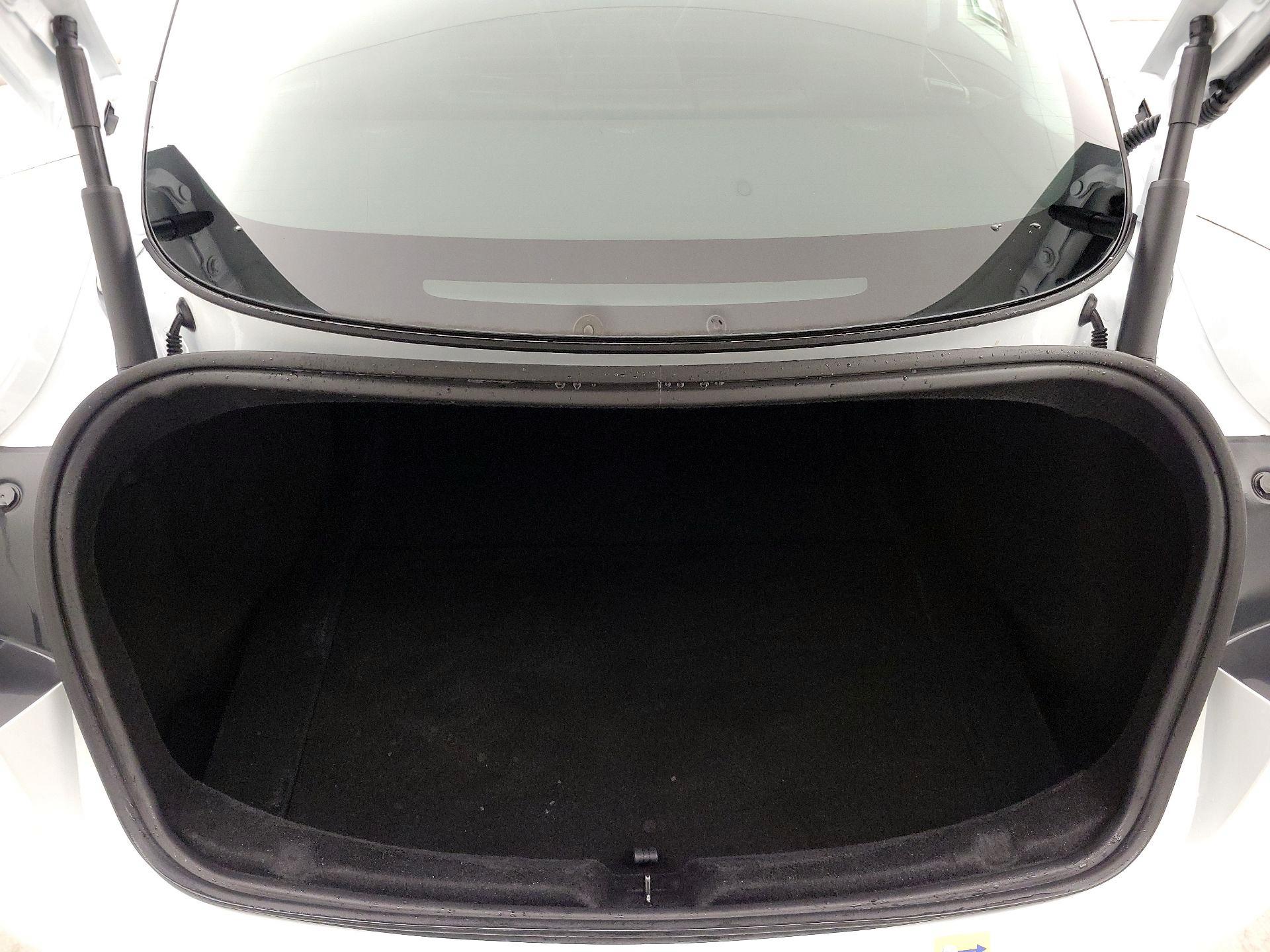 Thumbnail: 2025 Tesla Model 3 - 19