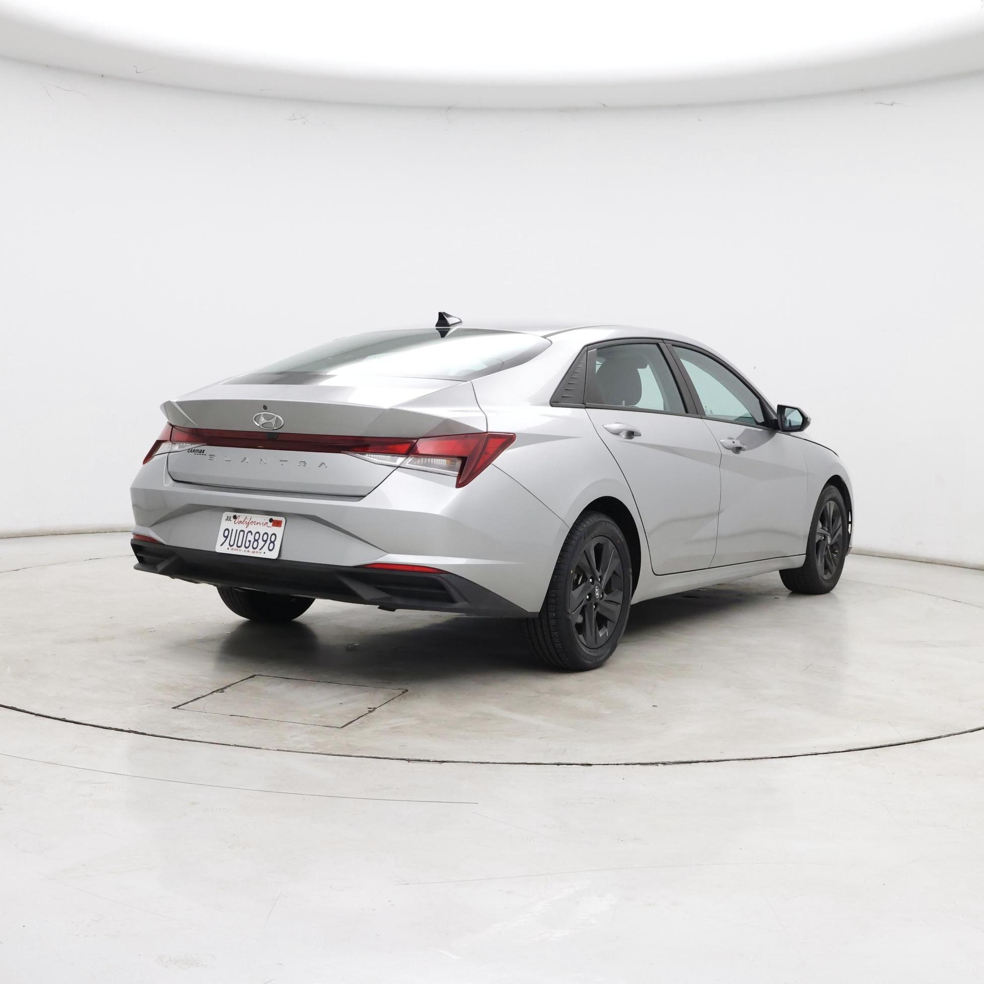 Thumbnail: 2021 Hyundai Elantra - 8
