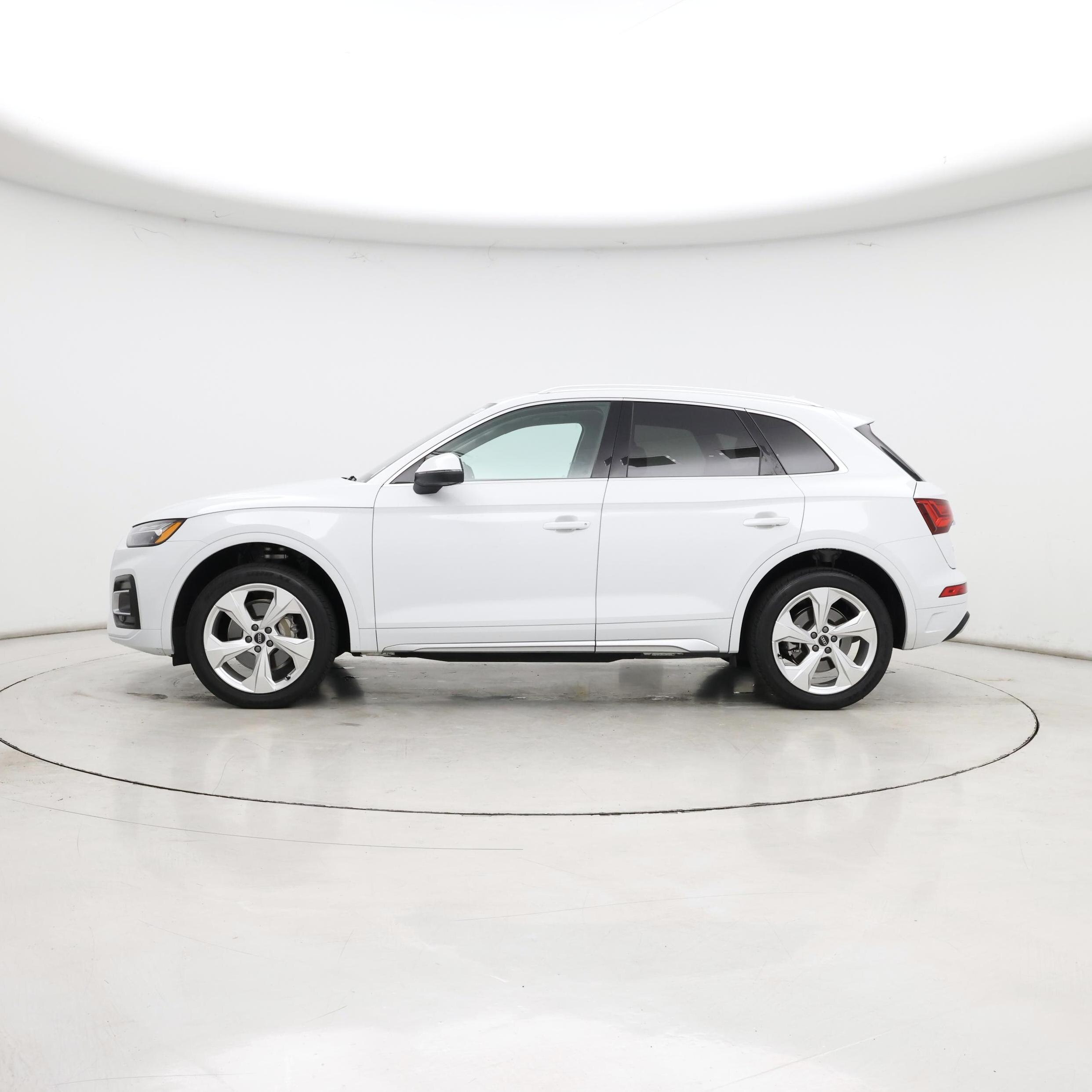Thumbnail: 2021 Audi Q5 - 3