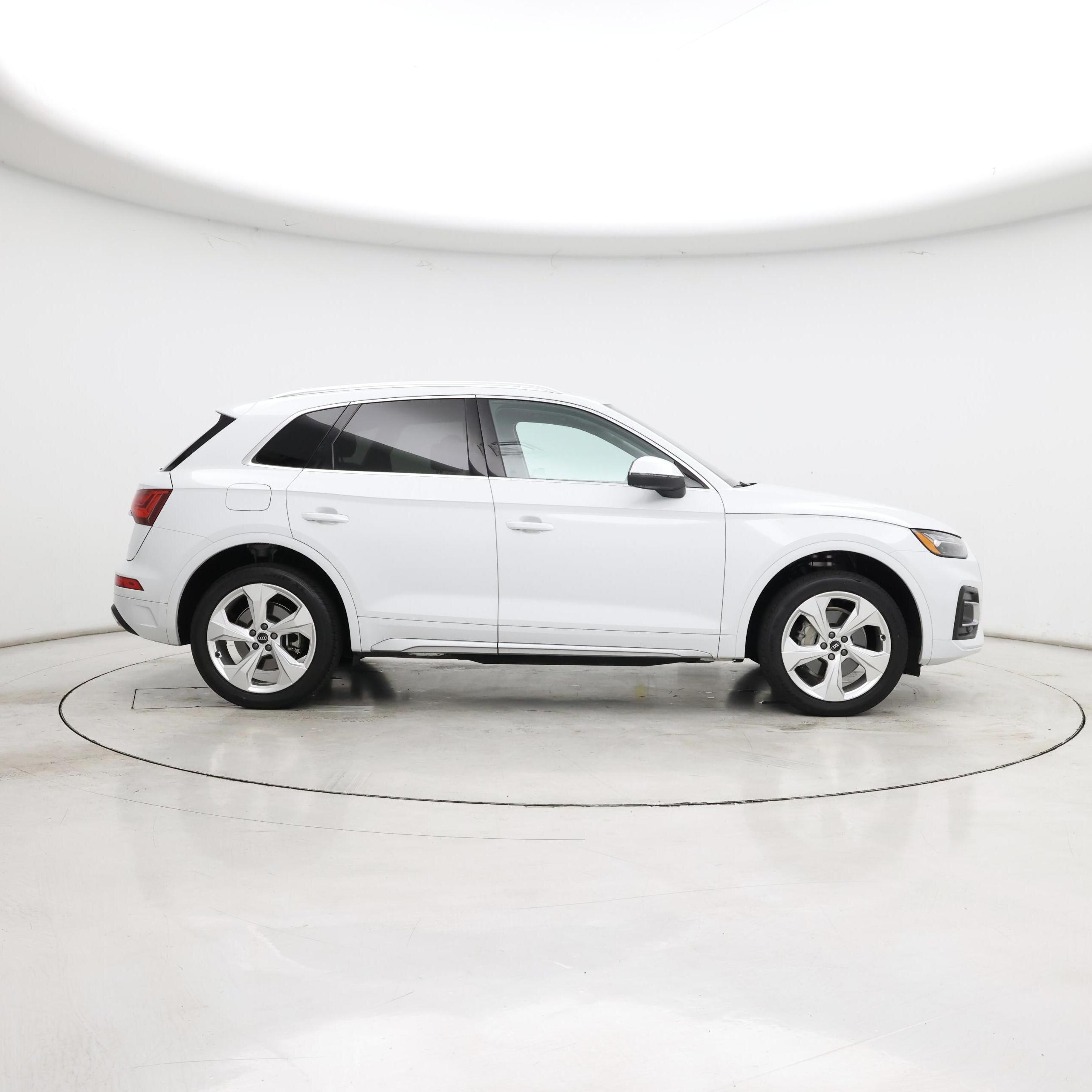 Thumbnail: 2021 Audi Q5 - 7