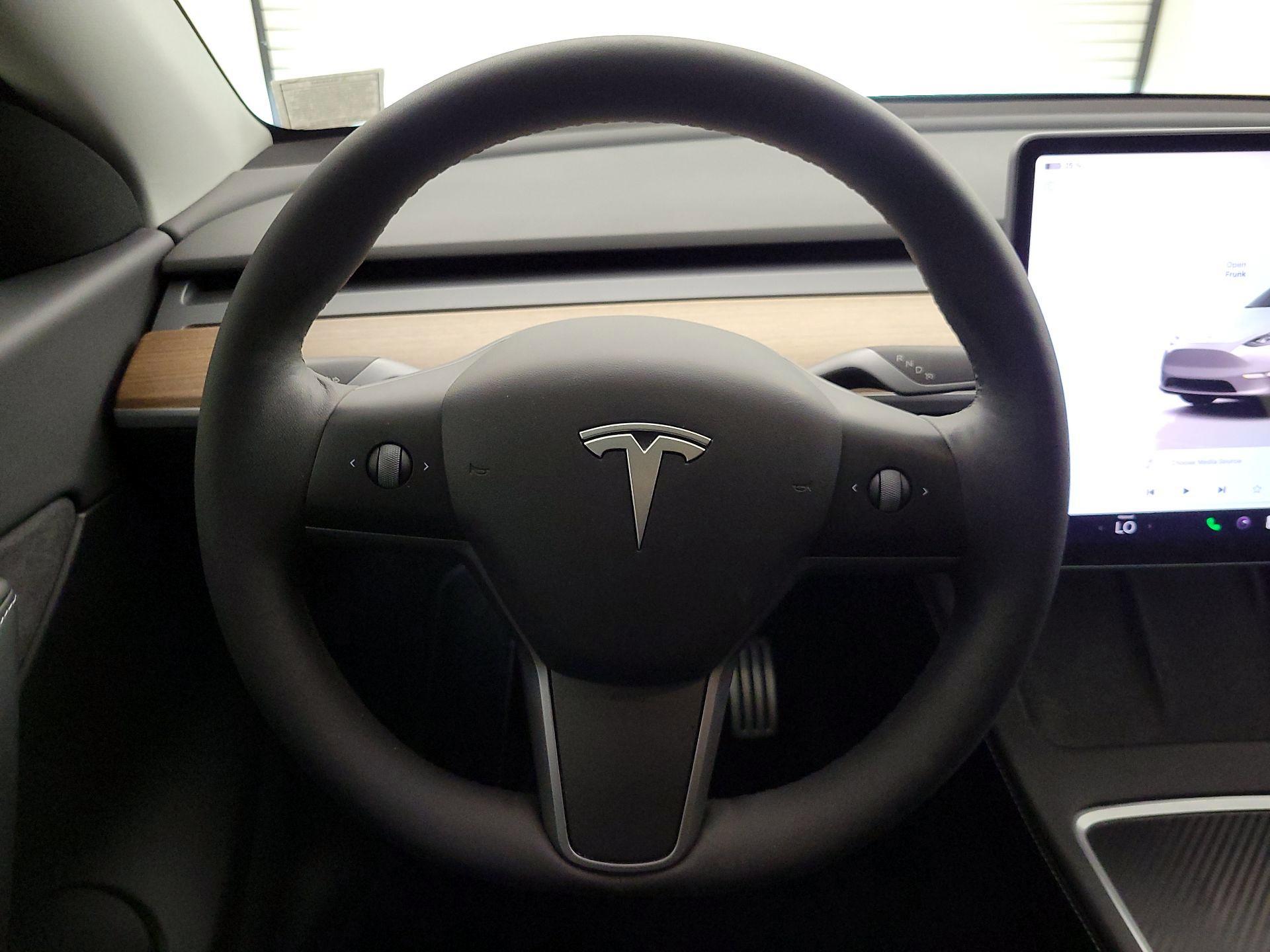 Thumbnail: 2022 Tesla Model Y - 10