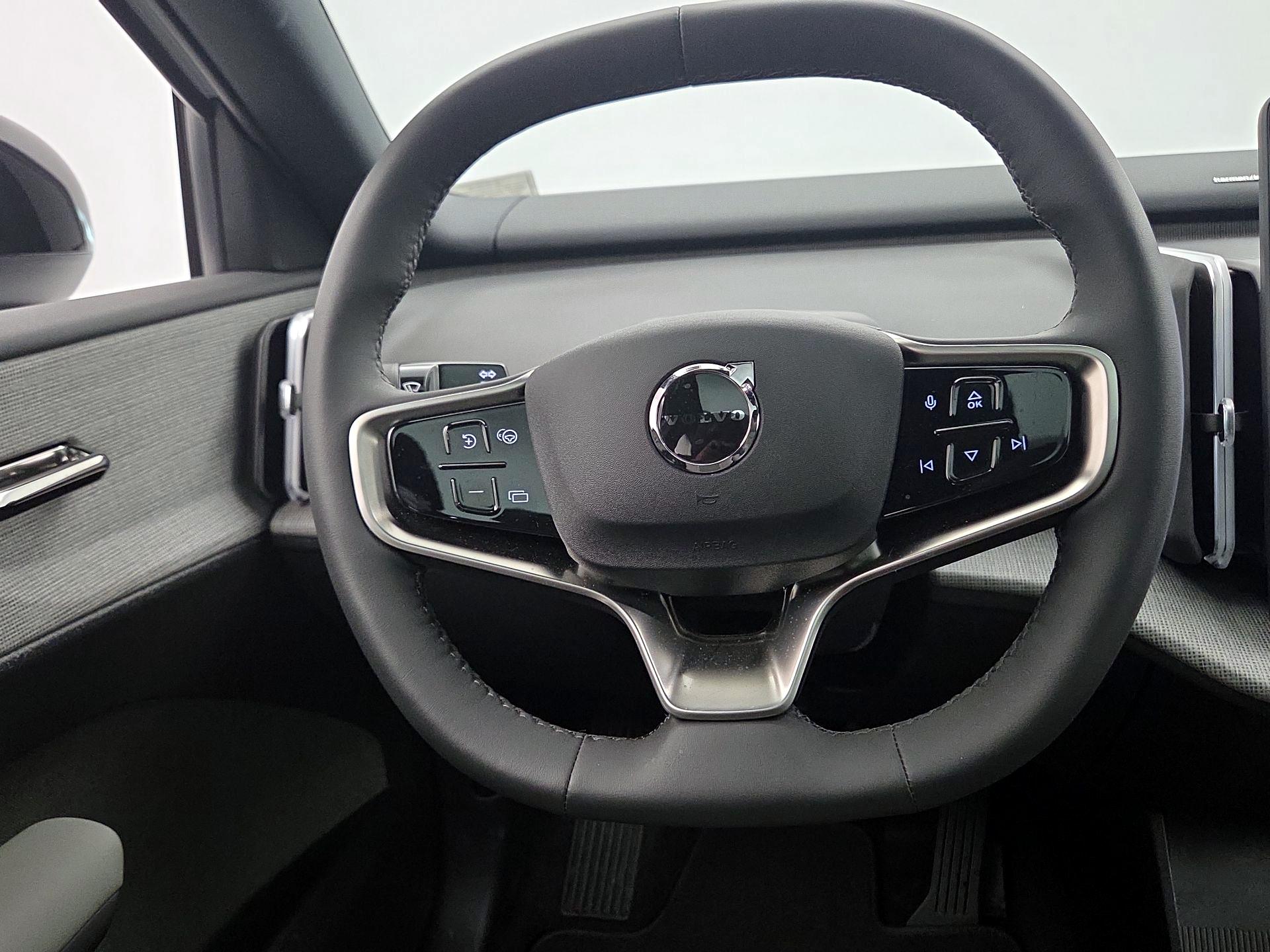 Thumbnail: 2025 Volvo EX30 - 10