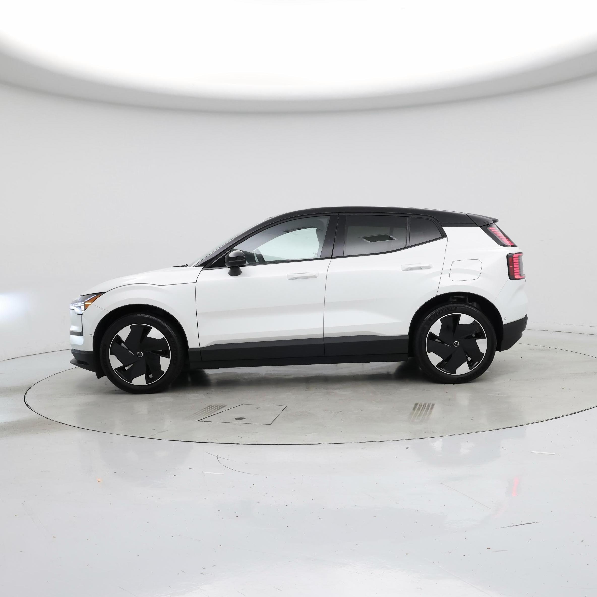 Thumbnail: 2025 Volvo EX30 - 3