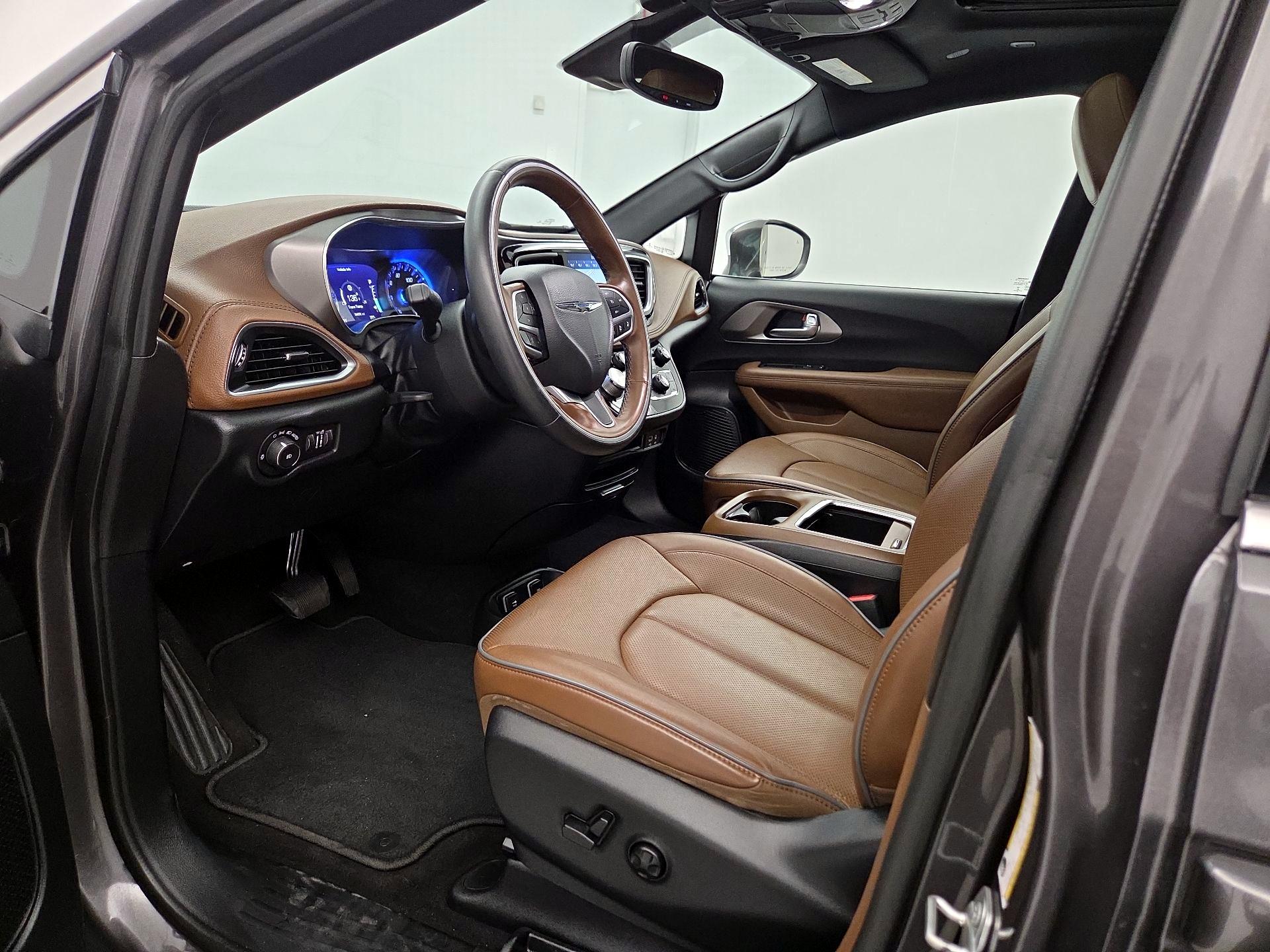 Thumbnail: 2020 Chrysler Pacifica - 11