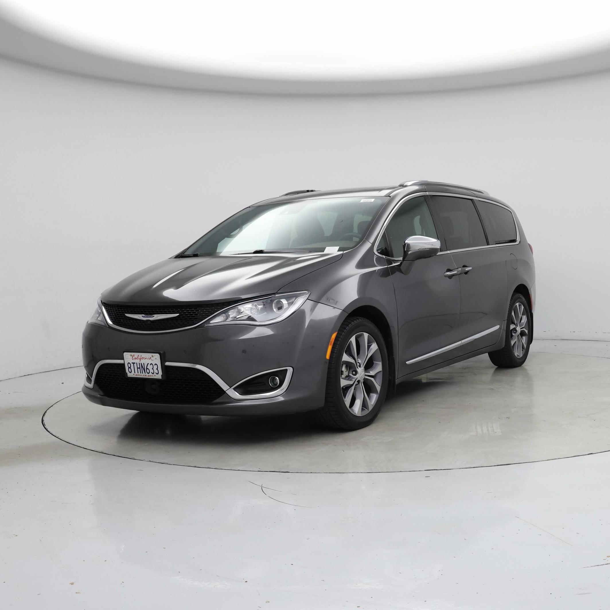Thumbnail: 2020 Chrysler Pacifica - 4