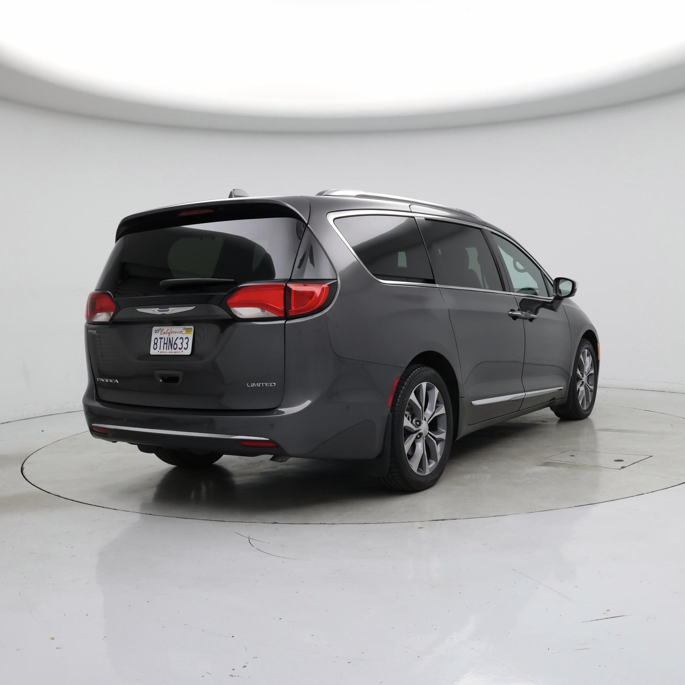 Thumbnail: 2020 Chrysler Pacifica - 8
