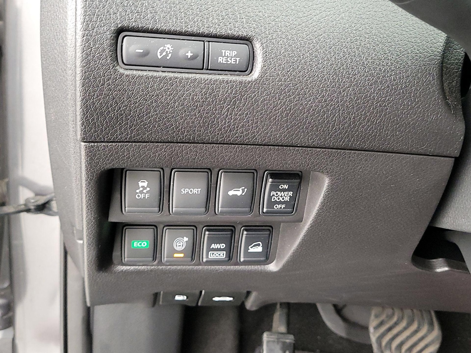 2015 Nissan Rogue SV - Photo 14