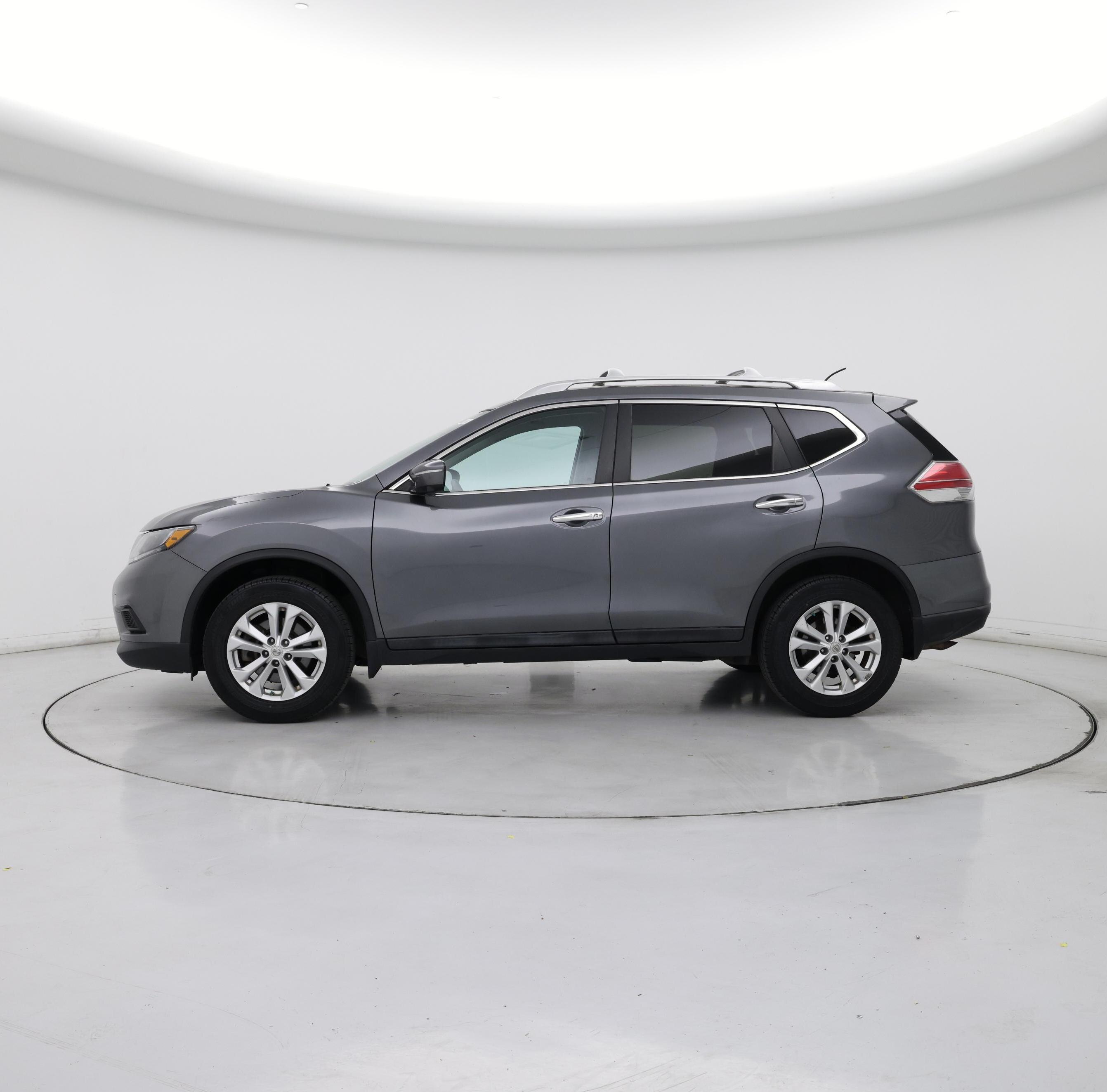 Thumbnail: 2015 Nissan Rogue - 3