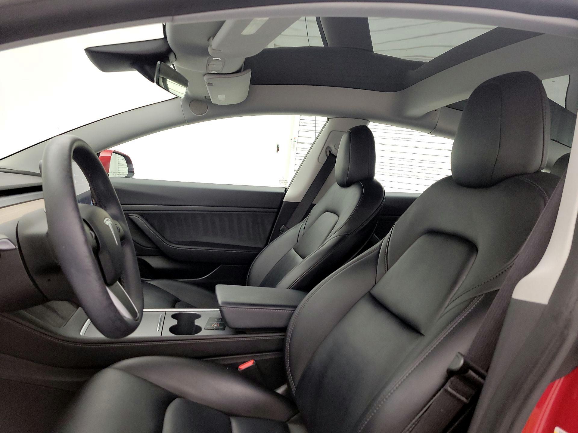 Thumbnail: 2021 Tesla Model 3 - 18