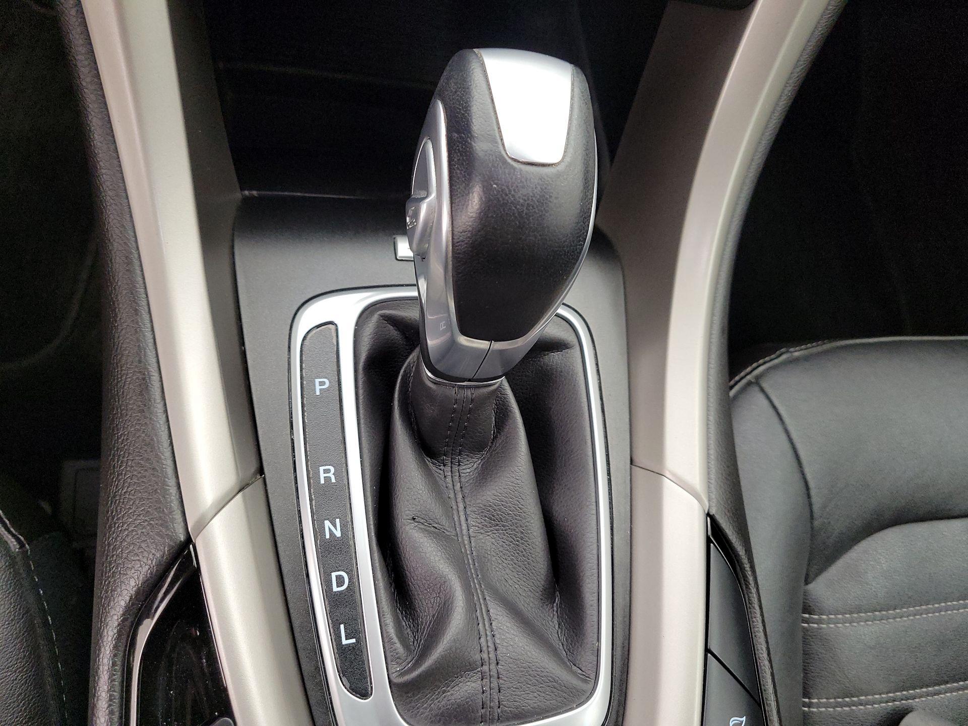 Thumbnail: 2016 Ford Fusion - 18