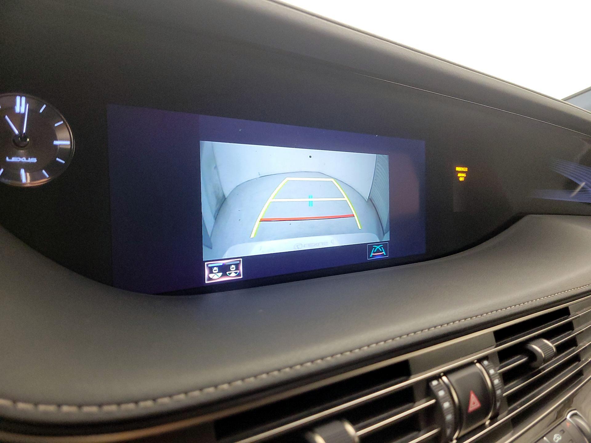 Thumbnail: 2019 Lexus LS - 15