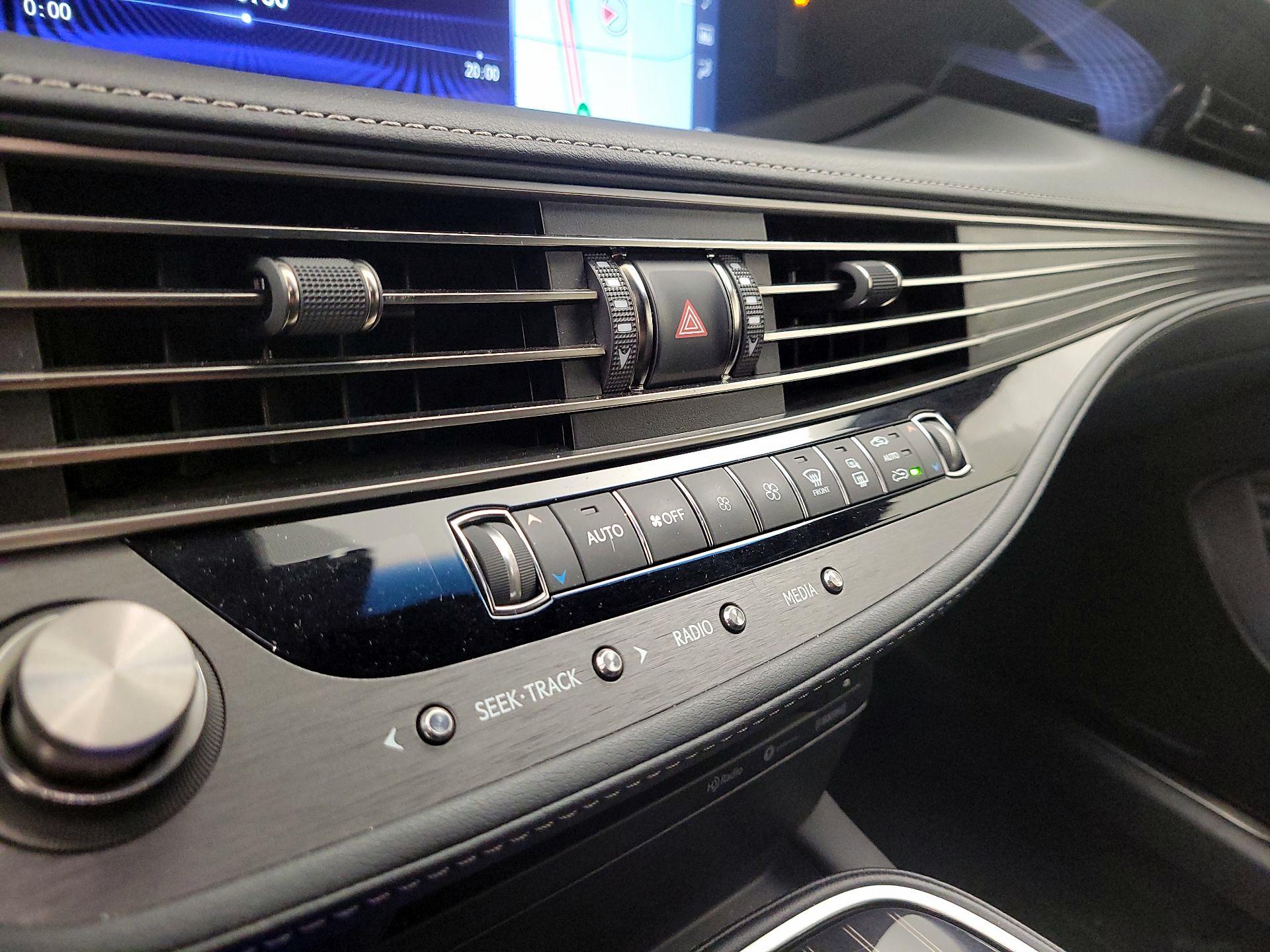 Thumbnail: 2019 Lexus LS - 17