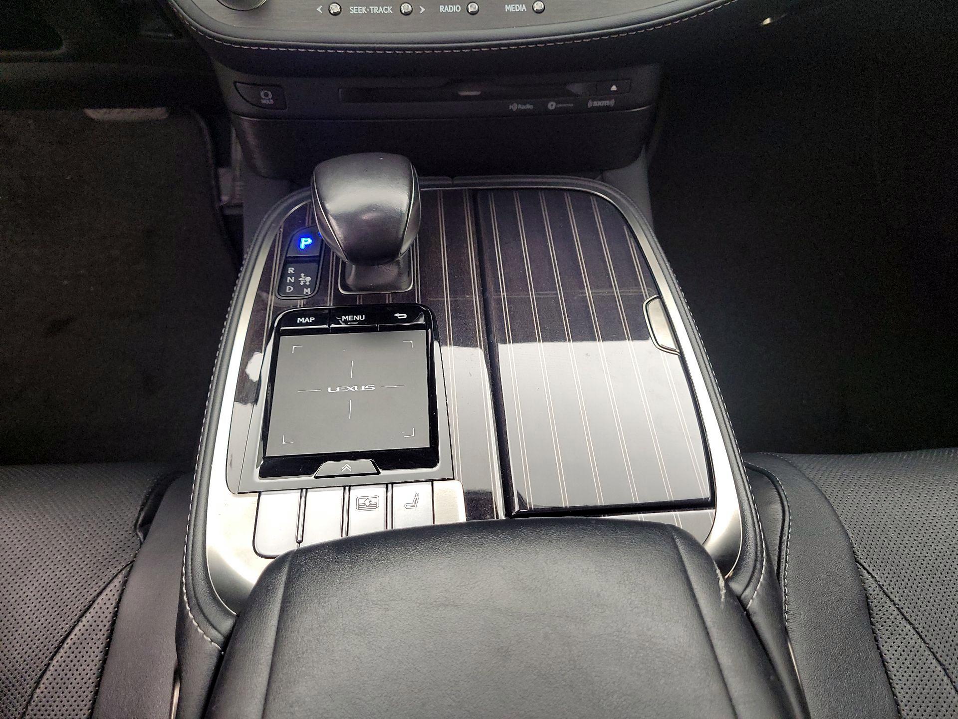 Thumbnail: 2019 Lexus LS - 18