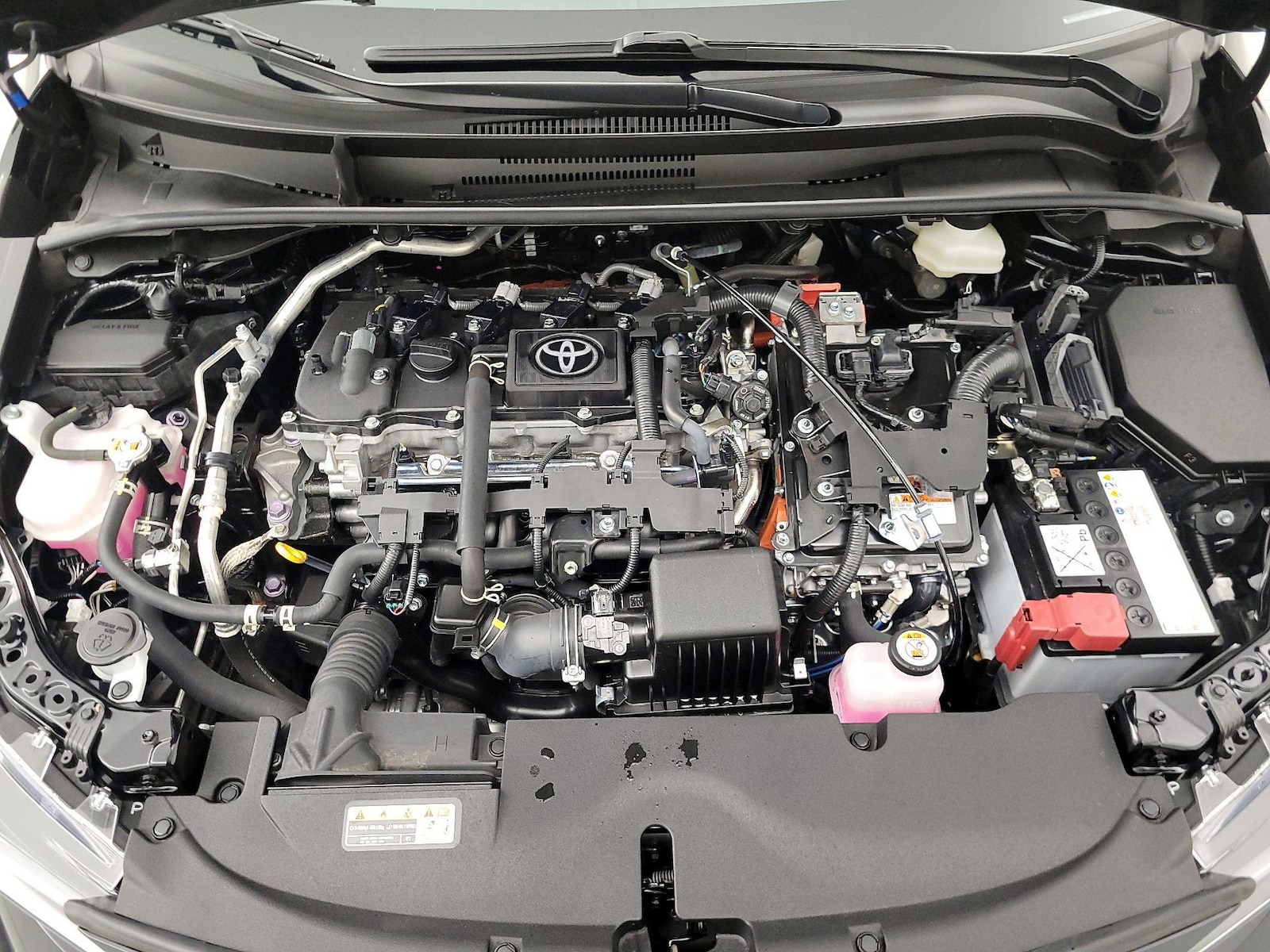 2025 Toyota Corolla LE - Photo 22