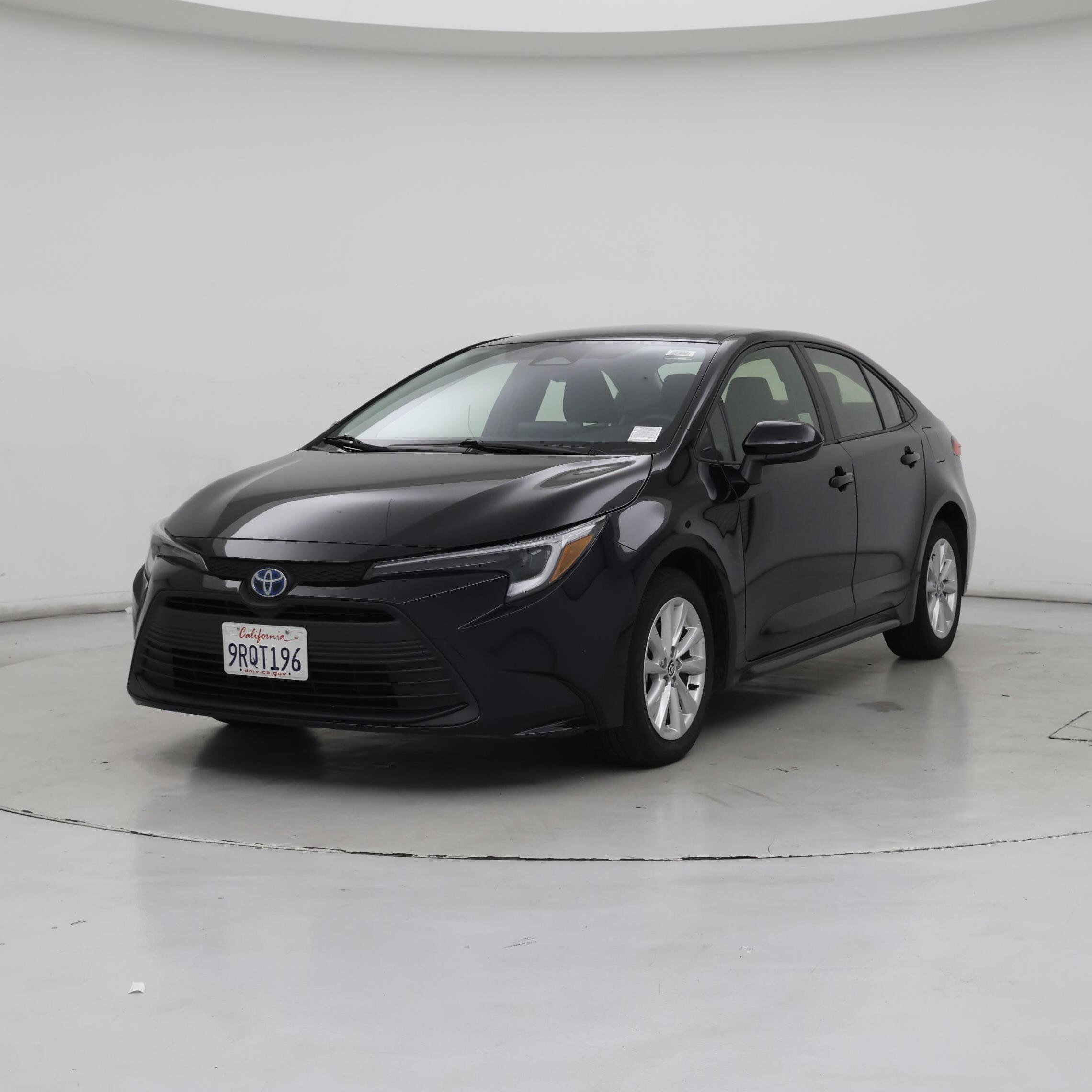 Thumbnail: 2025 Toyota Corolla - 4