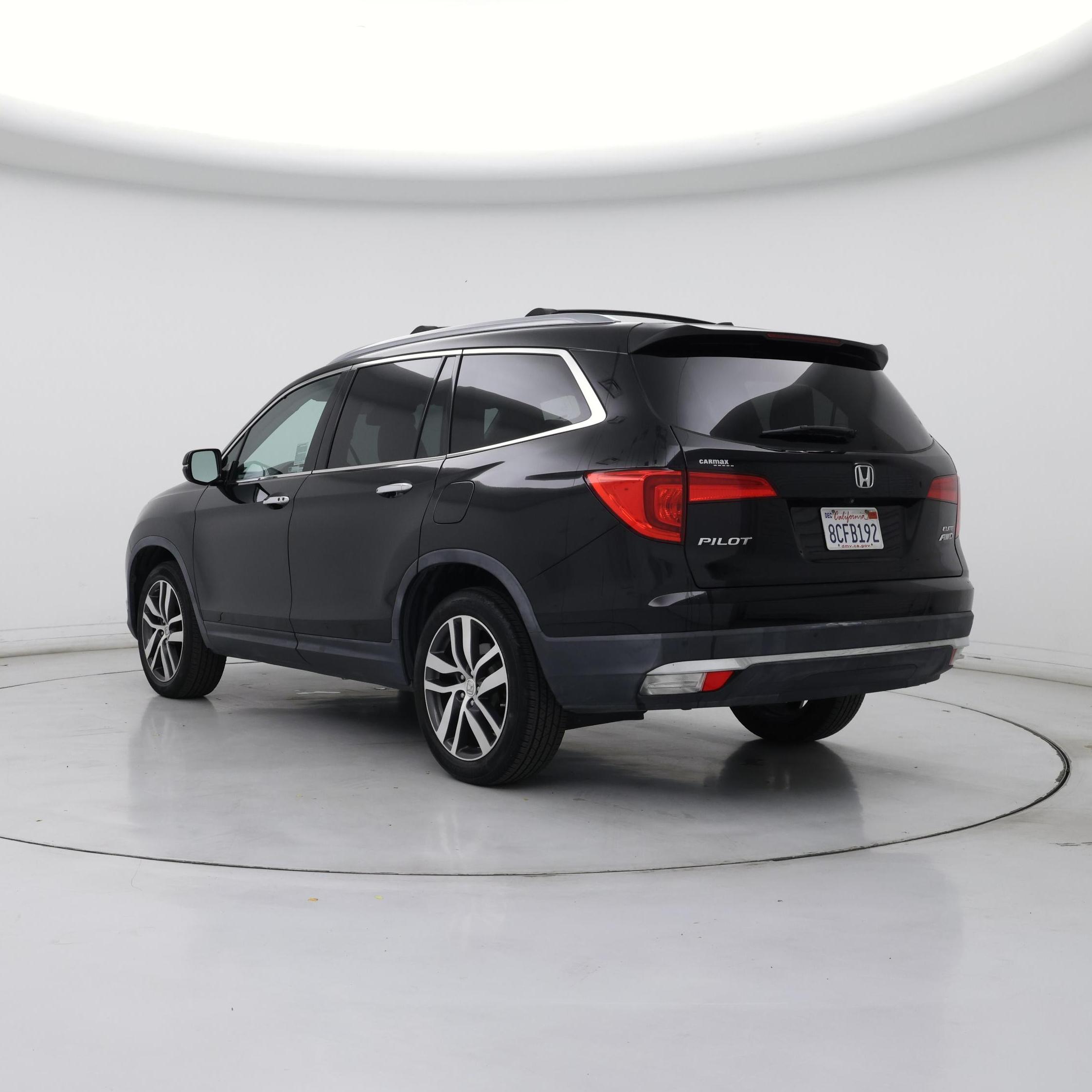Thumbnail: 2017 Honda Pilot - 2