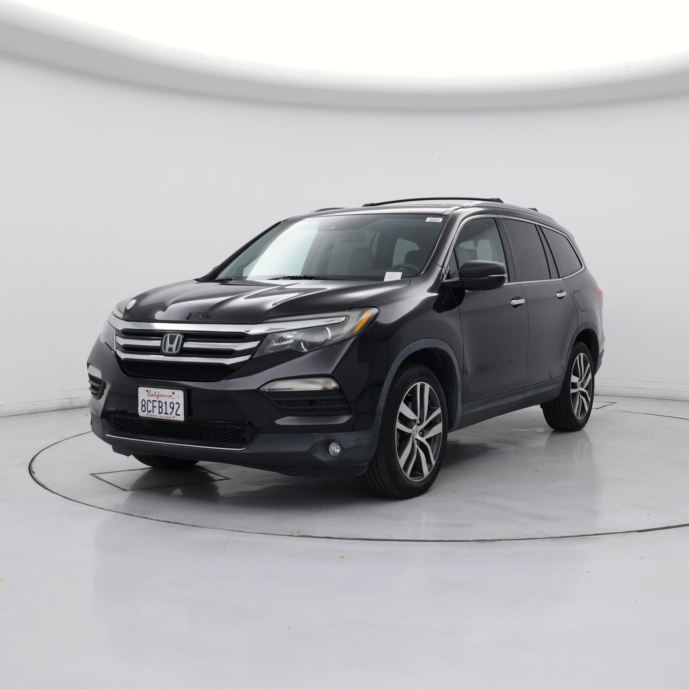Thumbnail: 2017 Honda Pilot - 4