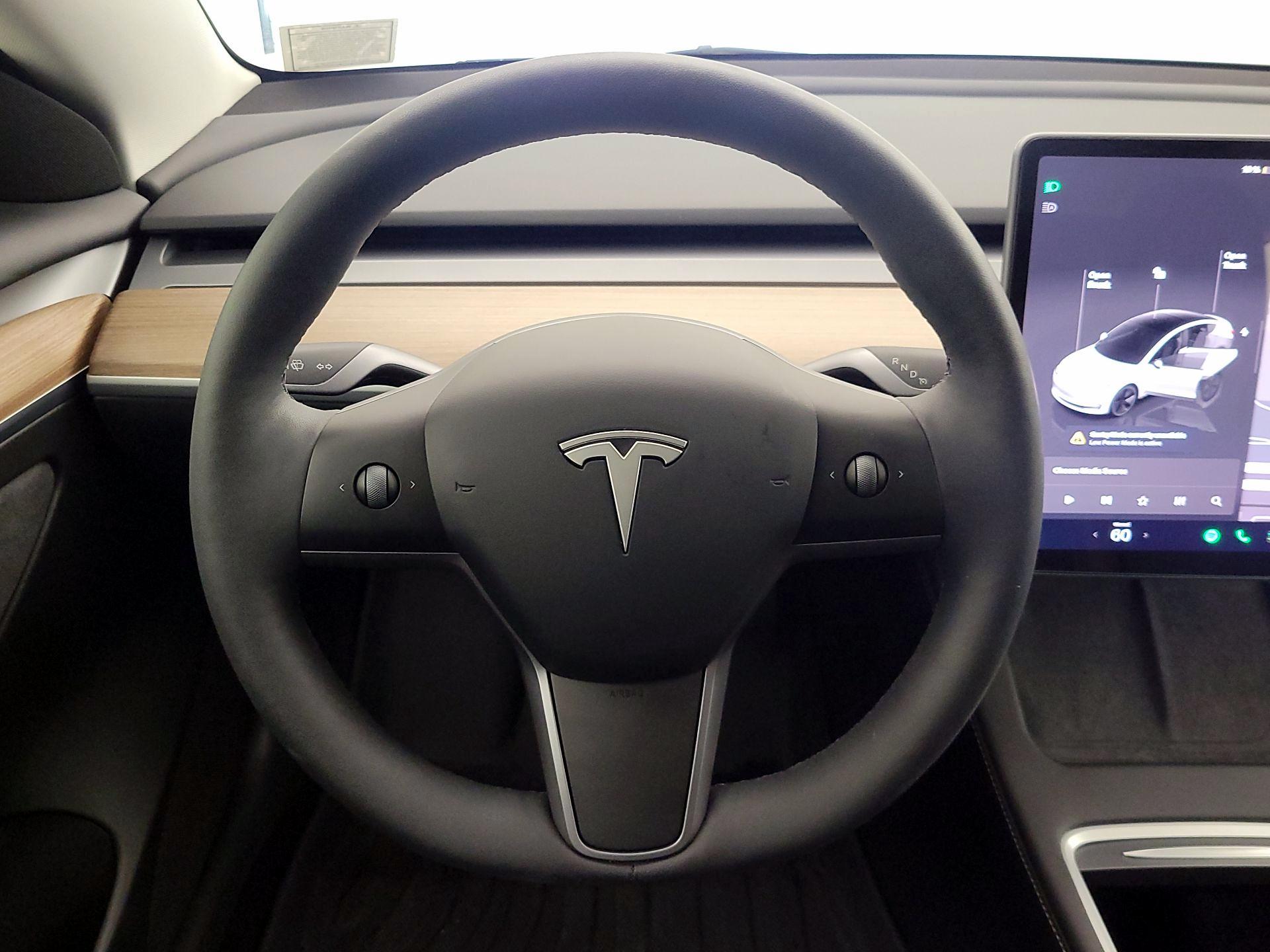 Thumbnail: 2023 Tesla Model 3 - 10