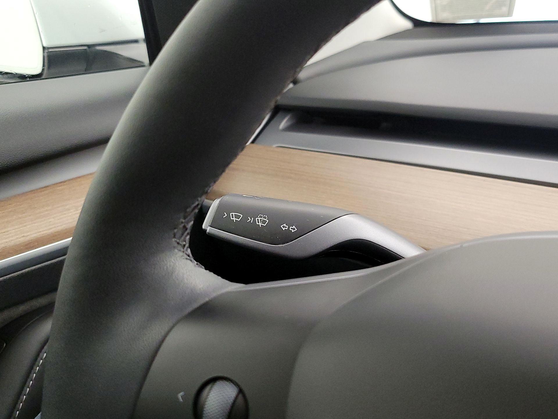 Thumbnail: 2023 Tesla Model 3 - 13