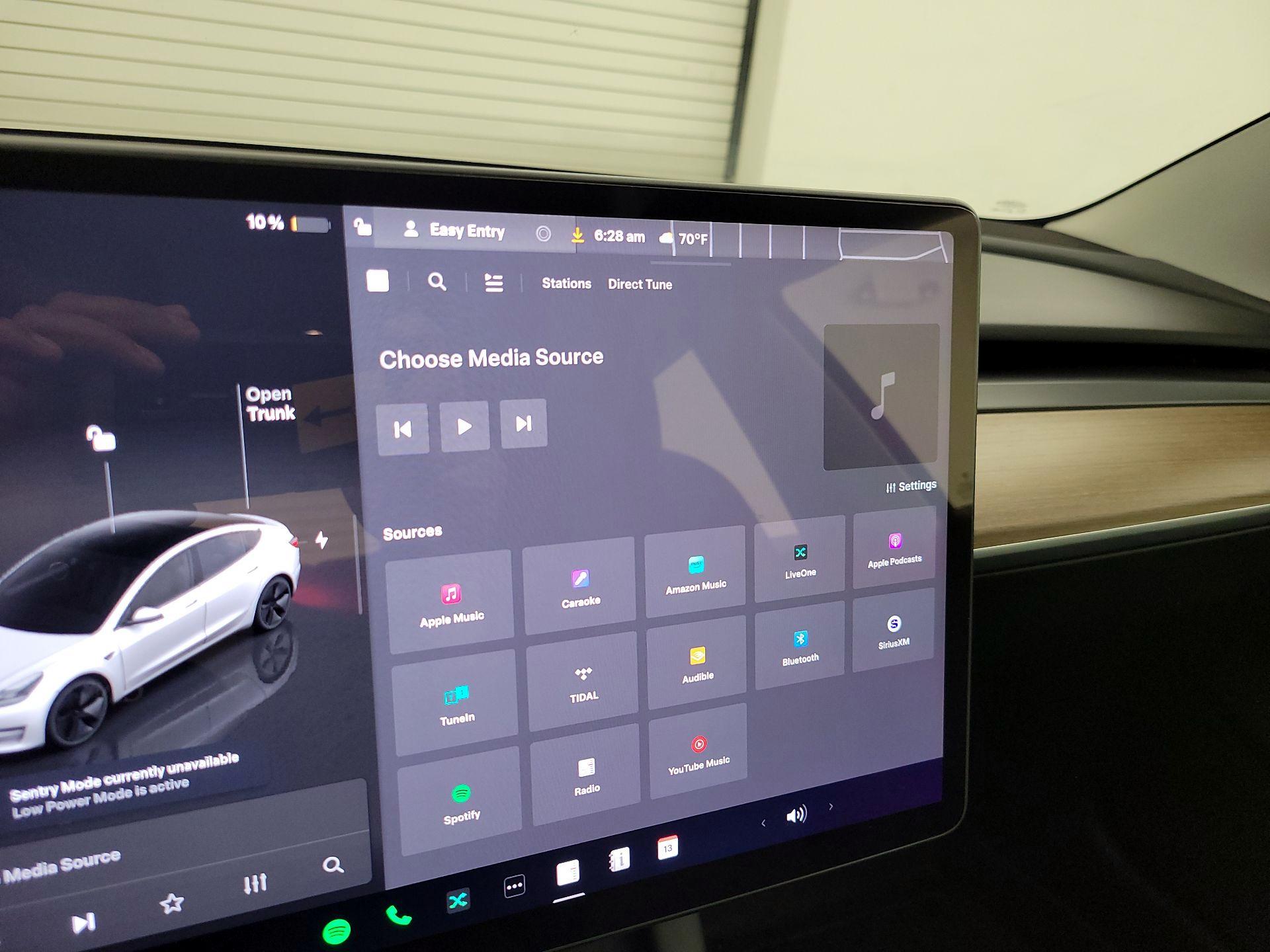 Thumbnail: 2023 Tesla Model 3 - 16
