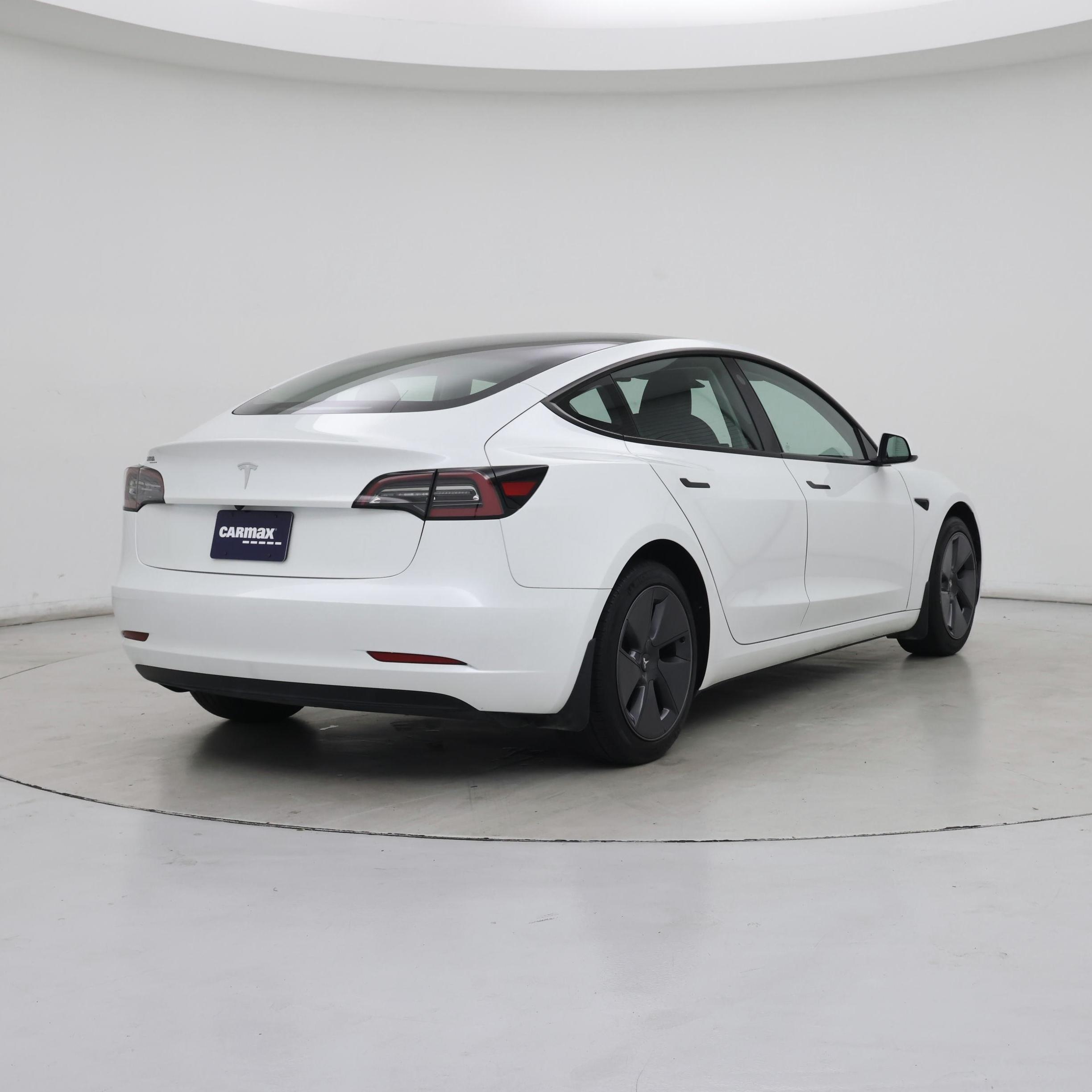 Thumbnail: 2023 Tesla Model 3 - 8